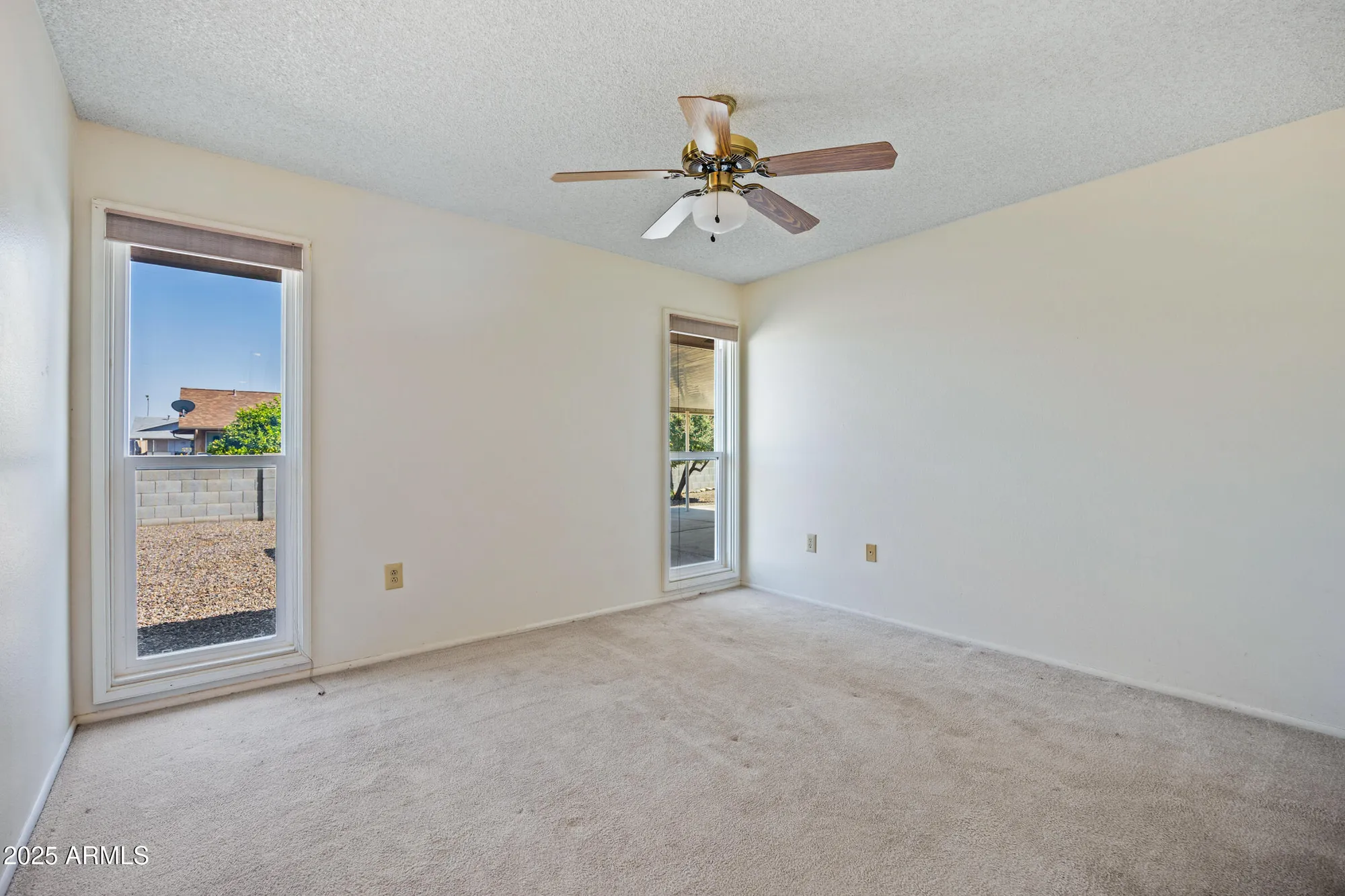 Property Slideshow image 11 of 26 | 11041 w pleasant valley rd, Sun City, AZ, 85351