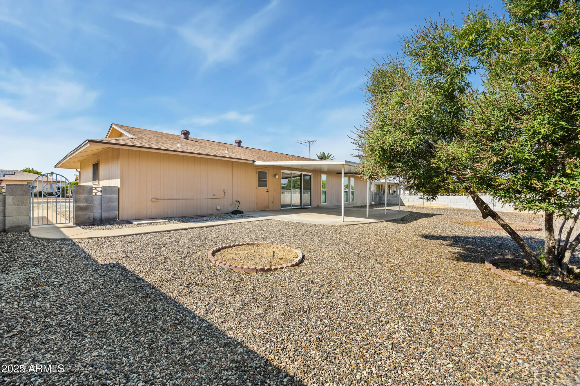 Property Slideshow image 16 of 26 | 11041 w pleasant valley rd, Sun City, AZ, 85351