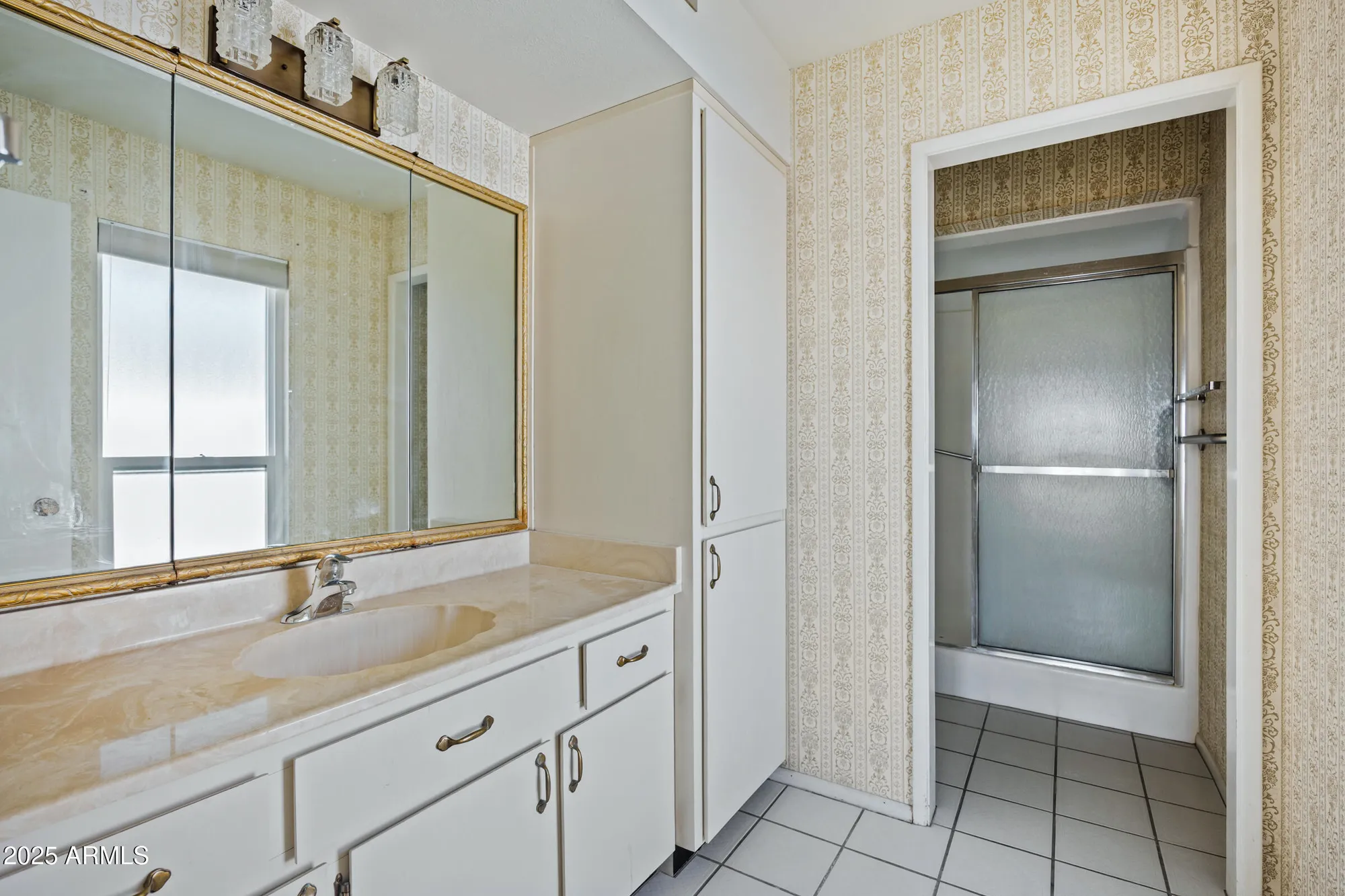 Property Slideshow image 14 of 26 | 11041 w pleasant valley rd, Sun City, AZ, 85351