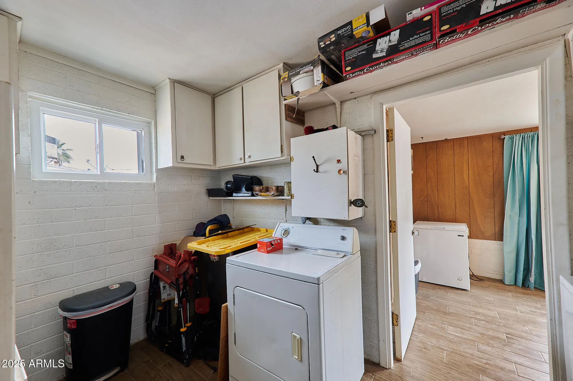 Property Slideshow image 19 of 28 | 5410 e university dr, Mesa, AZ, 85205