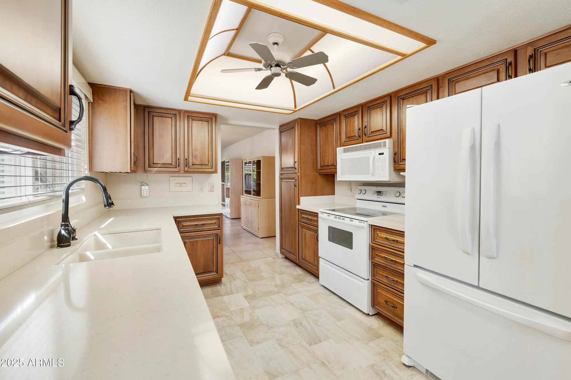 Property Slideshow image 8 of 52 | 718 s arrowwood way, Mesa, AZ, 85208