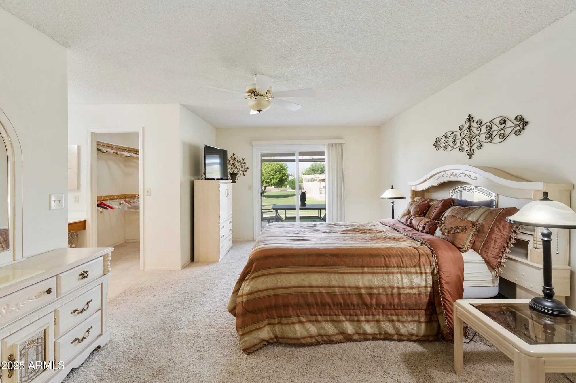 Property Slideshow image 13 of 52 | 718 s arrowwood way, Mesa, AZ, 85208