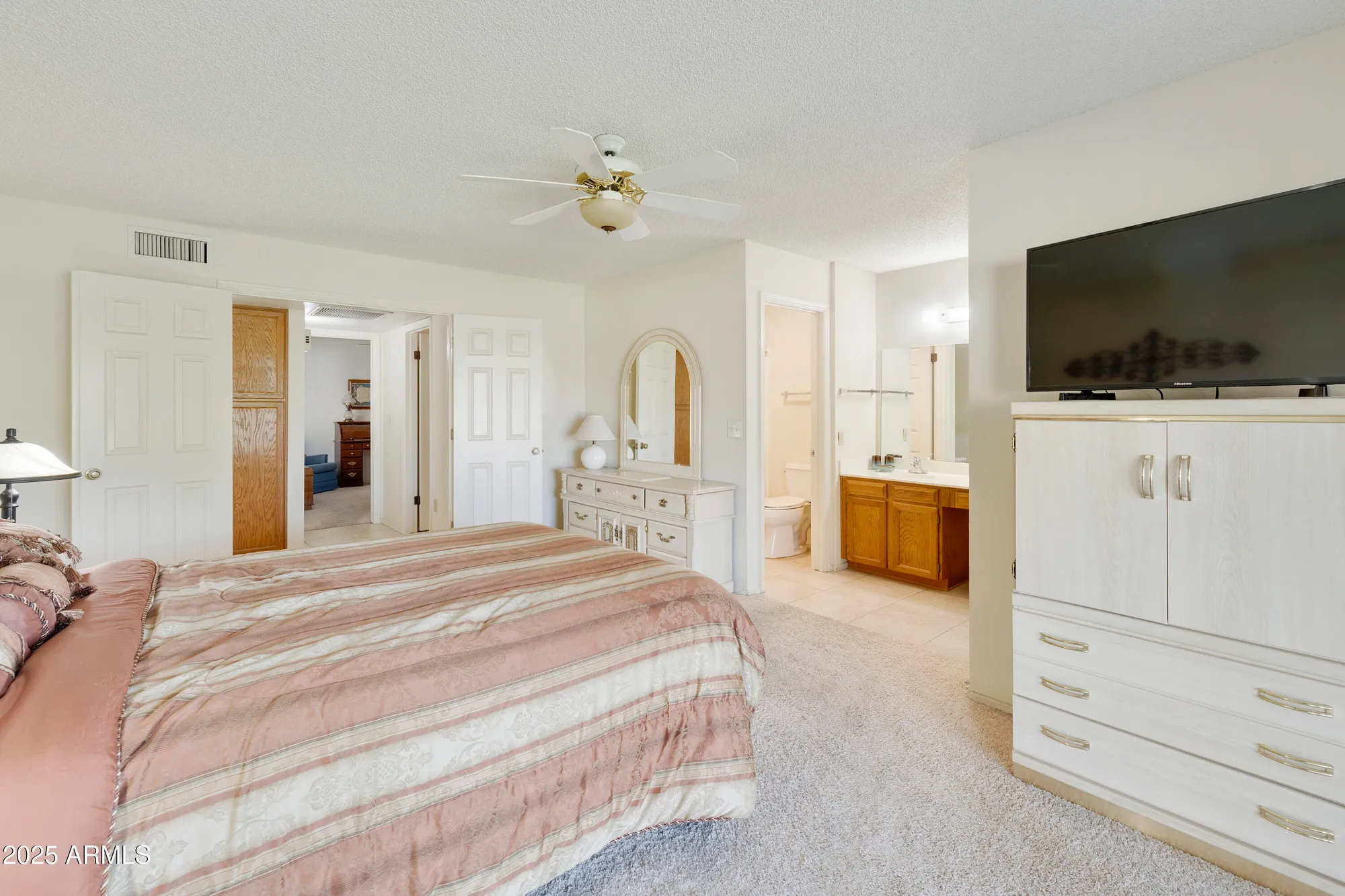 Property Slideshow image 16 of 52 | 718 s arrowwood way, Mesa, AZ, 85208