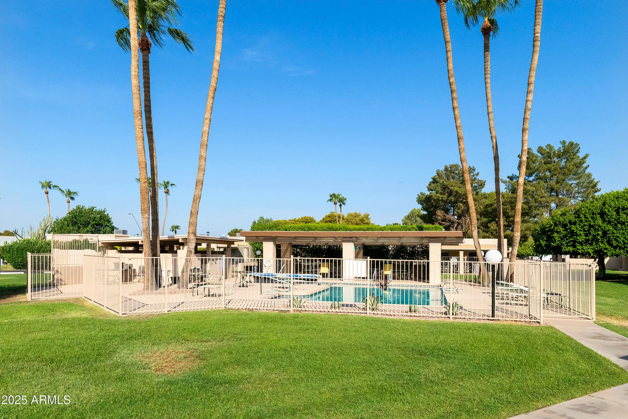 Property Slideshow image 28 of 52 | 718 s arrowwood way, Mesa, AZ, 85208