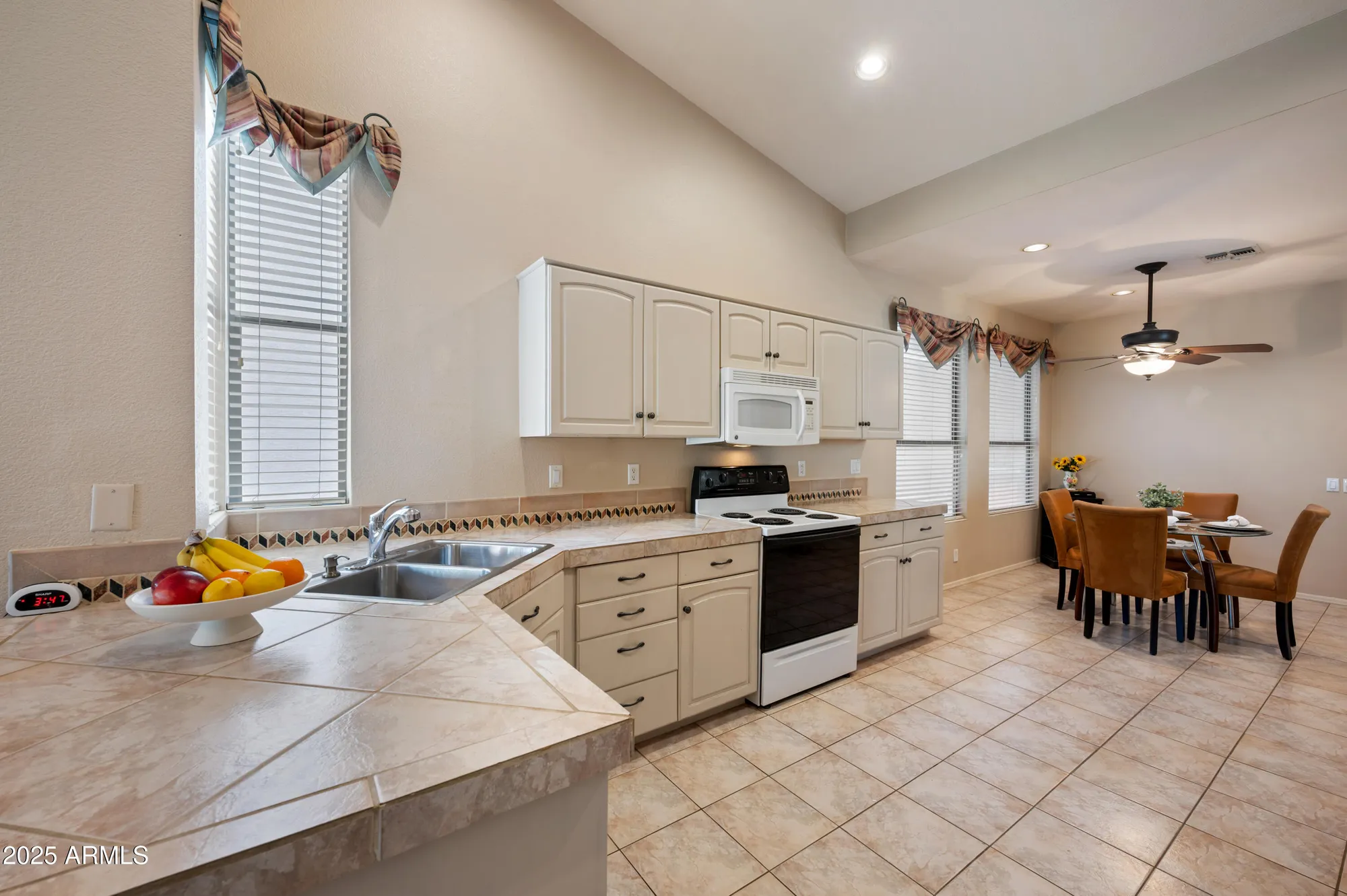 Property Slideshow image 10 of 39 | 23705 s vacation way, Sun Lakes, AZ, 85248