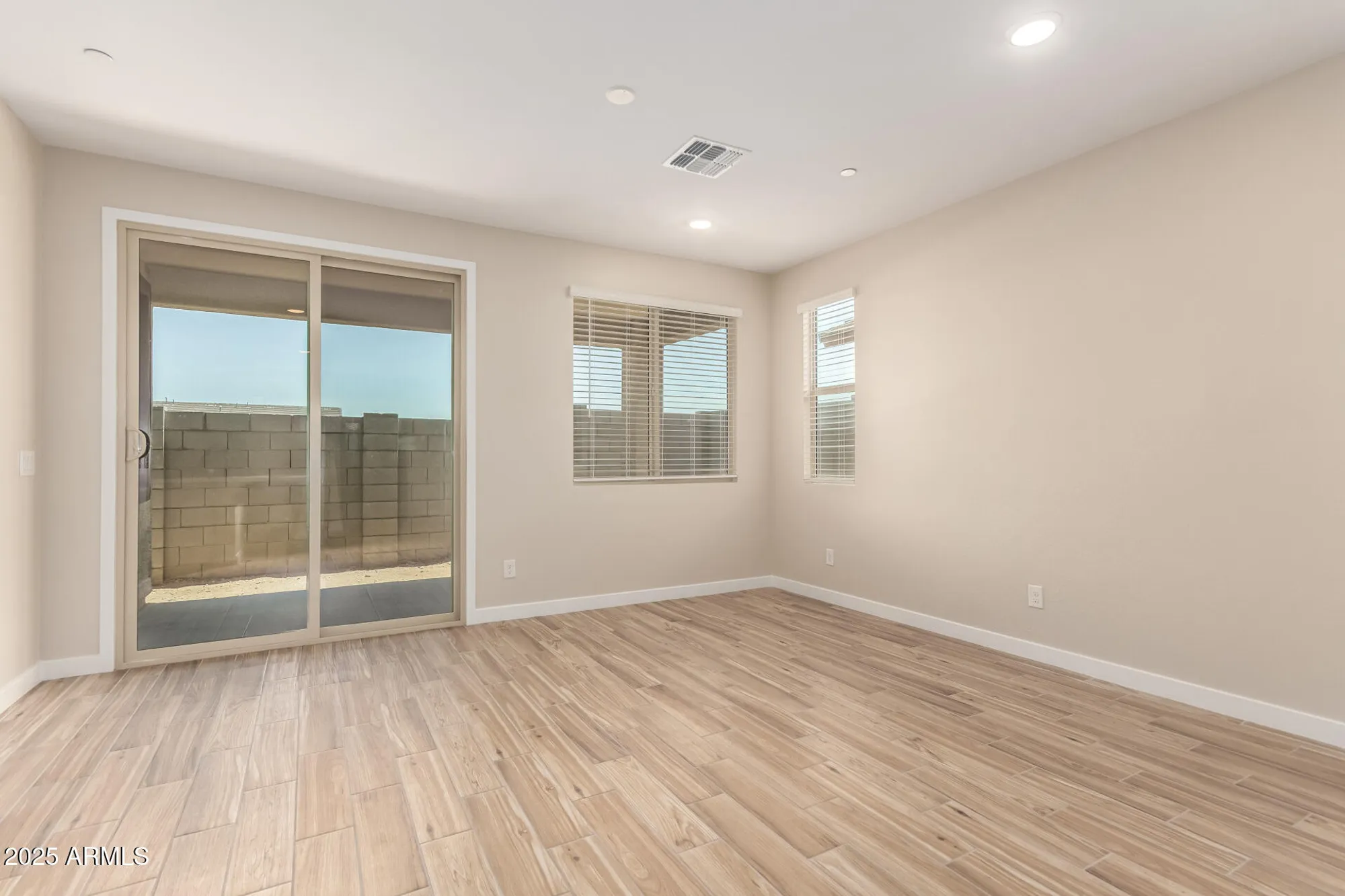 Property Slideshow image 8 of 27 | 5625 n 205th ln, Buckeye, AZ, 85396