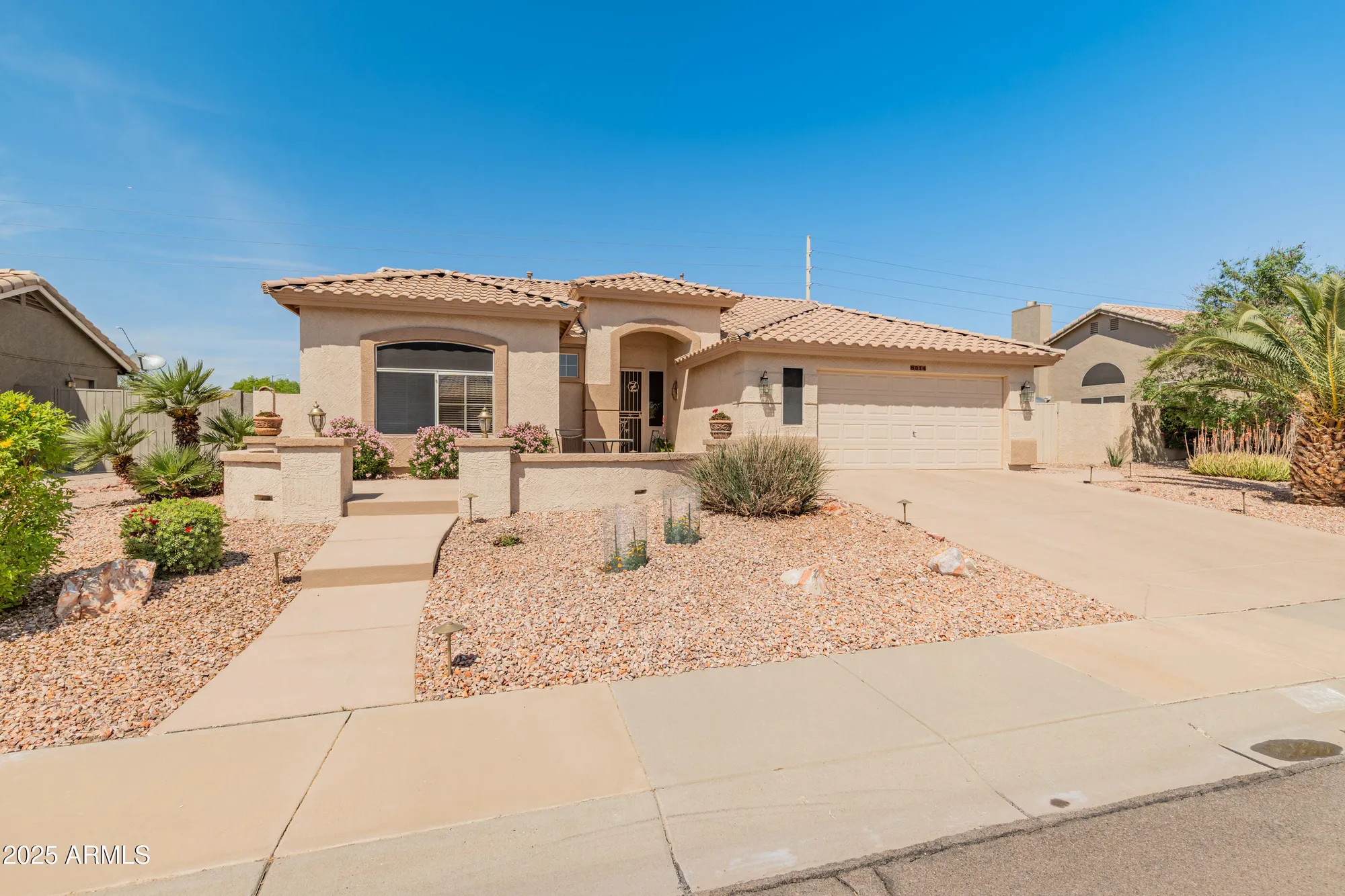 Property Slideshow image 6 of 51 | 8314 w escuda dr, Peoria, AZ, 85382