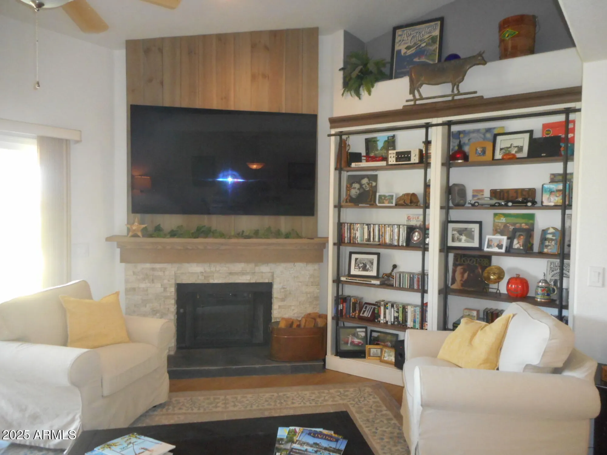 Property Slideshow image 3 of 15 | 19420 n westbrook pkwy unit 502, Peoria, AZ, 85382