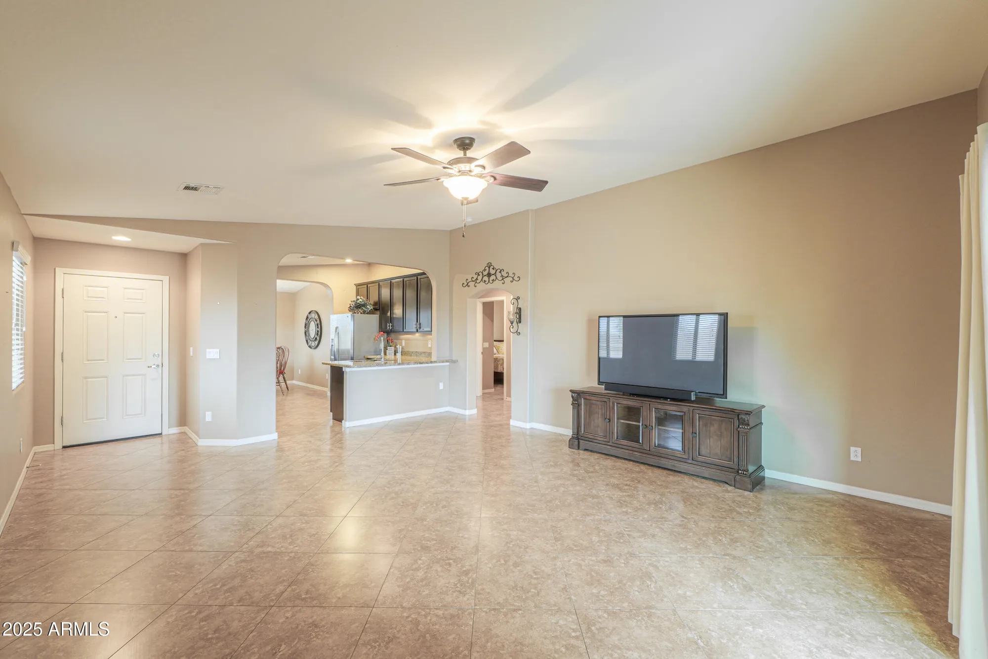 Property Slideshow image 6 of 50 | 1295 n lantana pl, Casa Grande, AZ, 85122