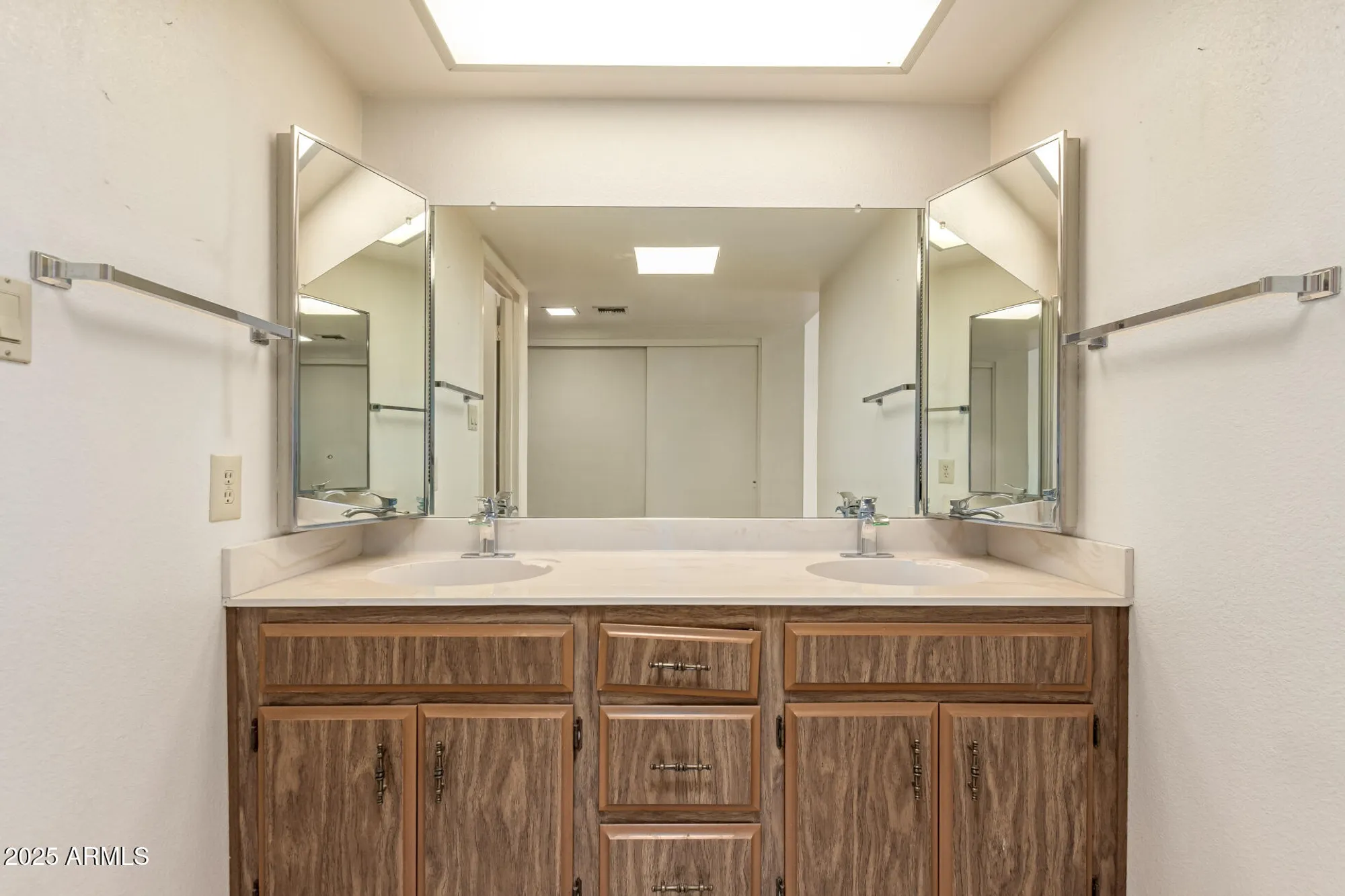 Property Slideshow image 19 of 40 | 9845 e michigan ave, Sun Lakes, AZ, 85248