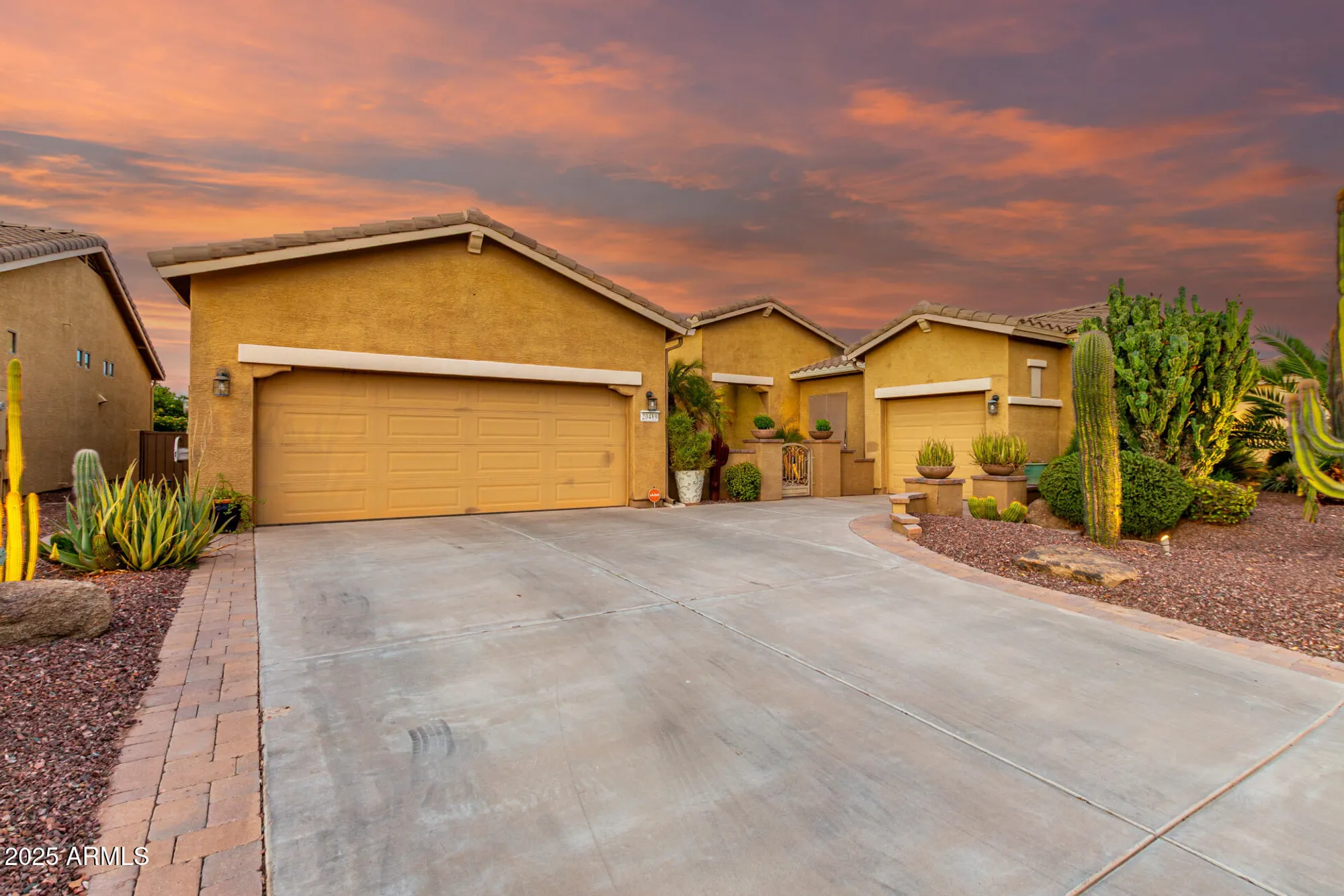 Property Slideshow image 17 of 58 | 20489 n wishing well ln, Maricopa, AZ, 85138