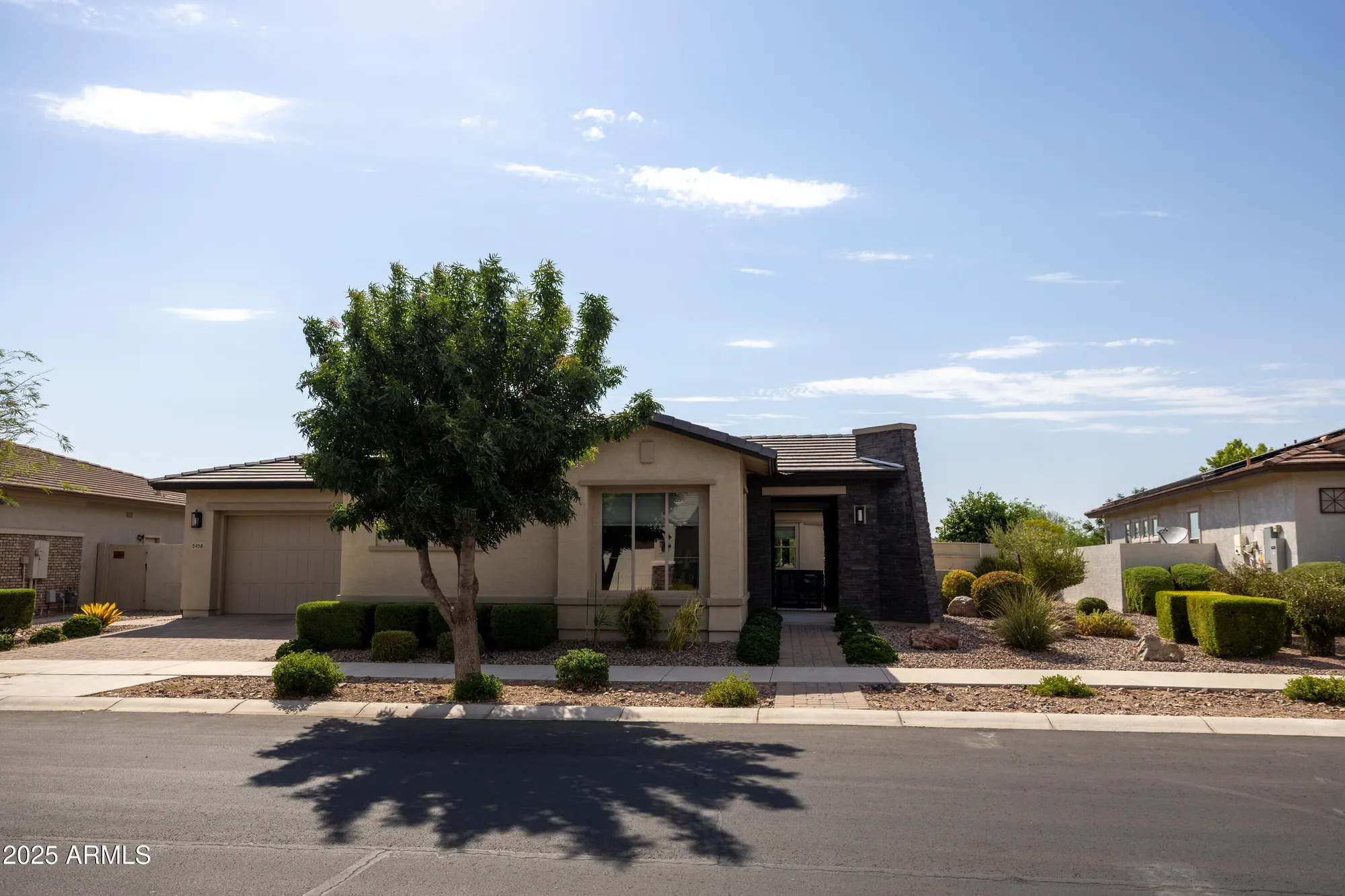 Property Slideshow image 4 of 89 | 5458 s chatsworth, Mesa, AZ, 85212