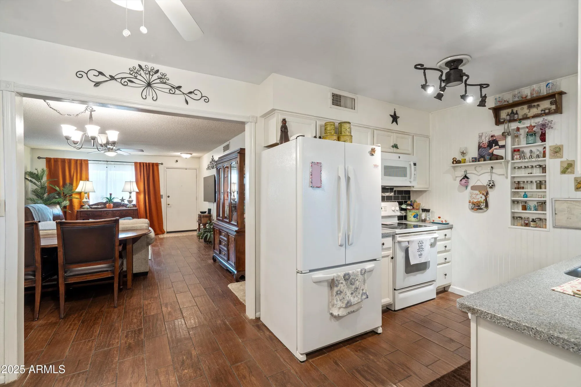 Property Slideshow image 12 of 26 | 13653 n 111th ave, Sun City, AZ, 85351