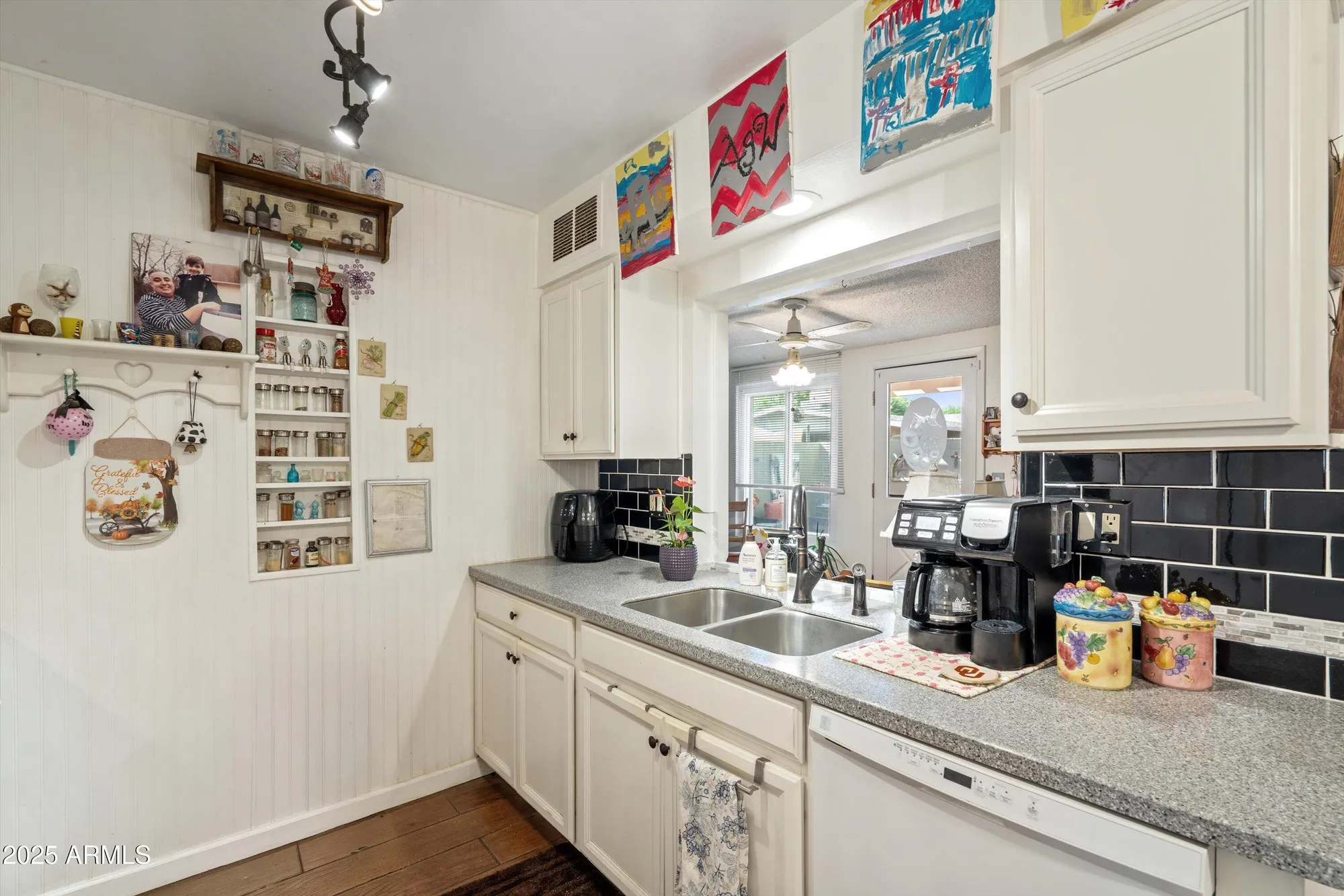 Property Slideshow image 10 of 26 | 13653 n 111th ave, Sun City, AZ, 85351