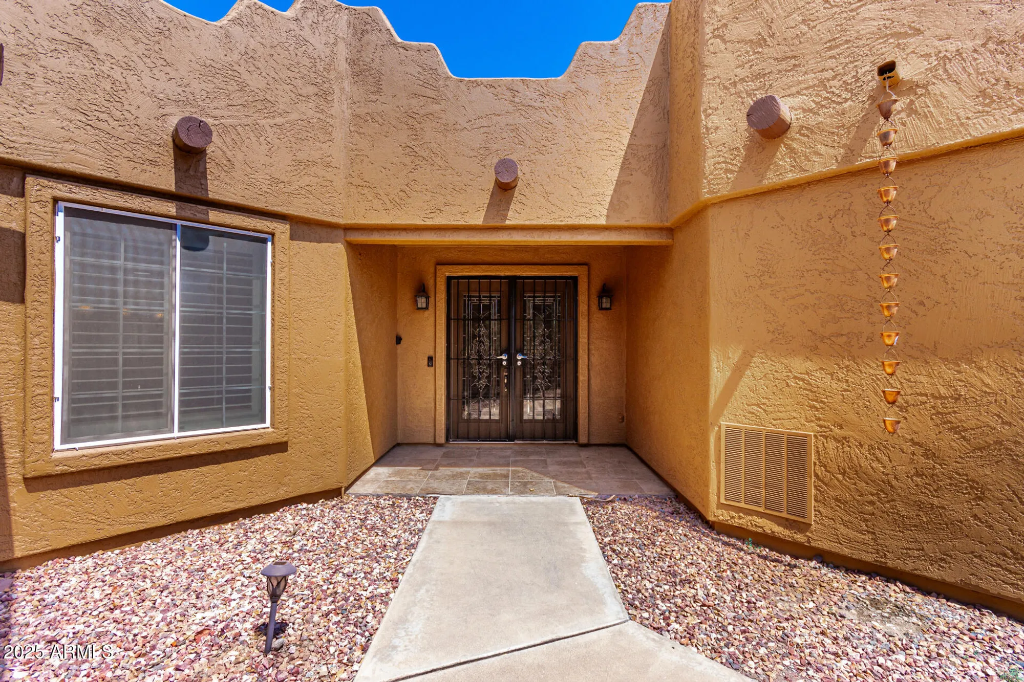 Property Slideshow image 4 of 56 | 11114 w palmeras dr, Sun City, AZ, 85373