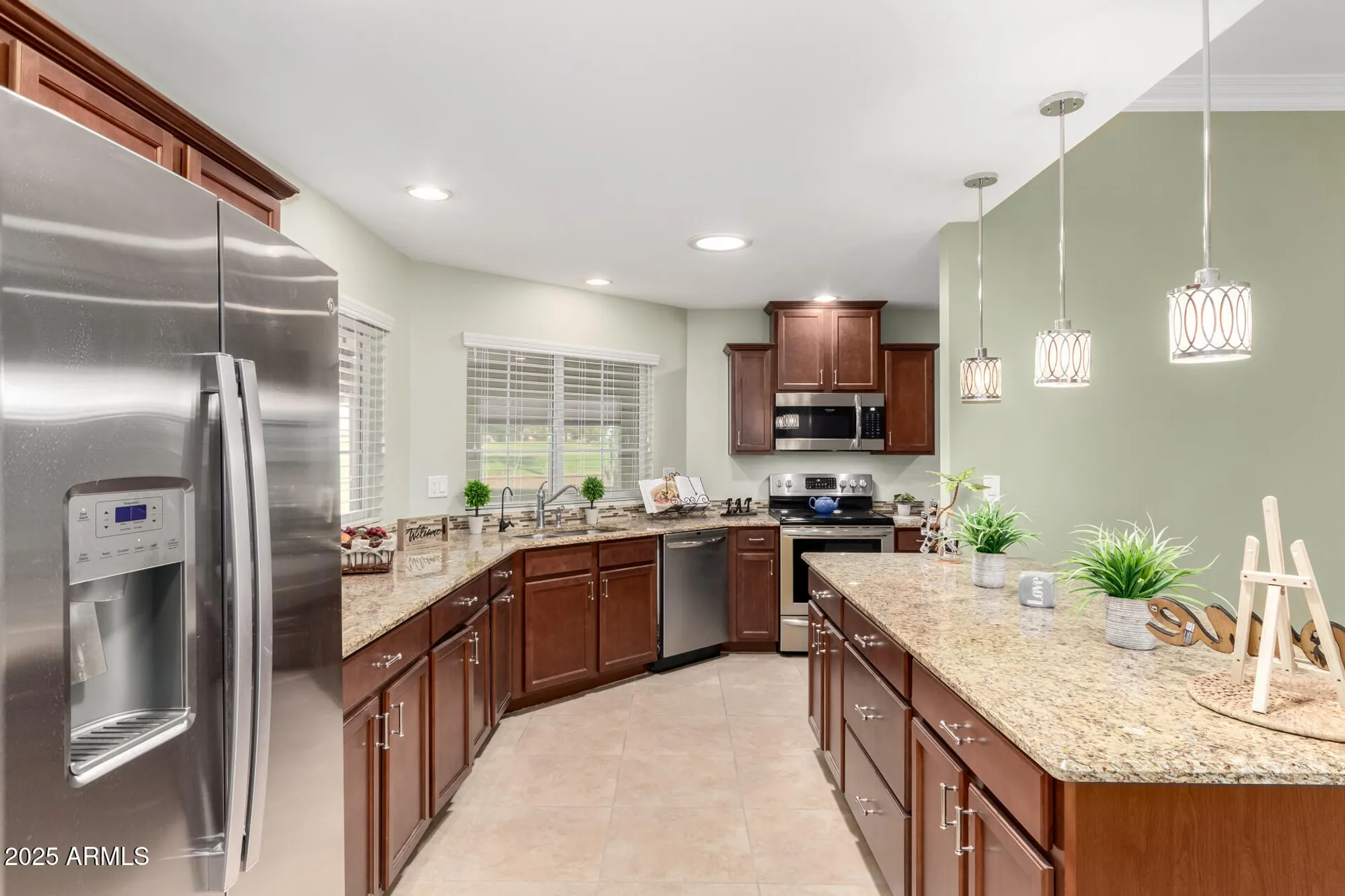 Property Slideshow image 23 of 56 | 11114 w palmeras dr, Sun City, AZ, 85373