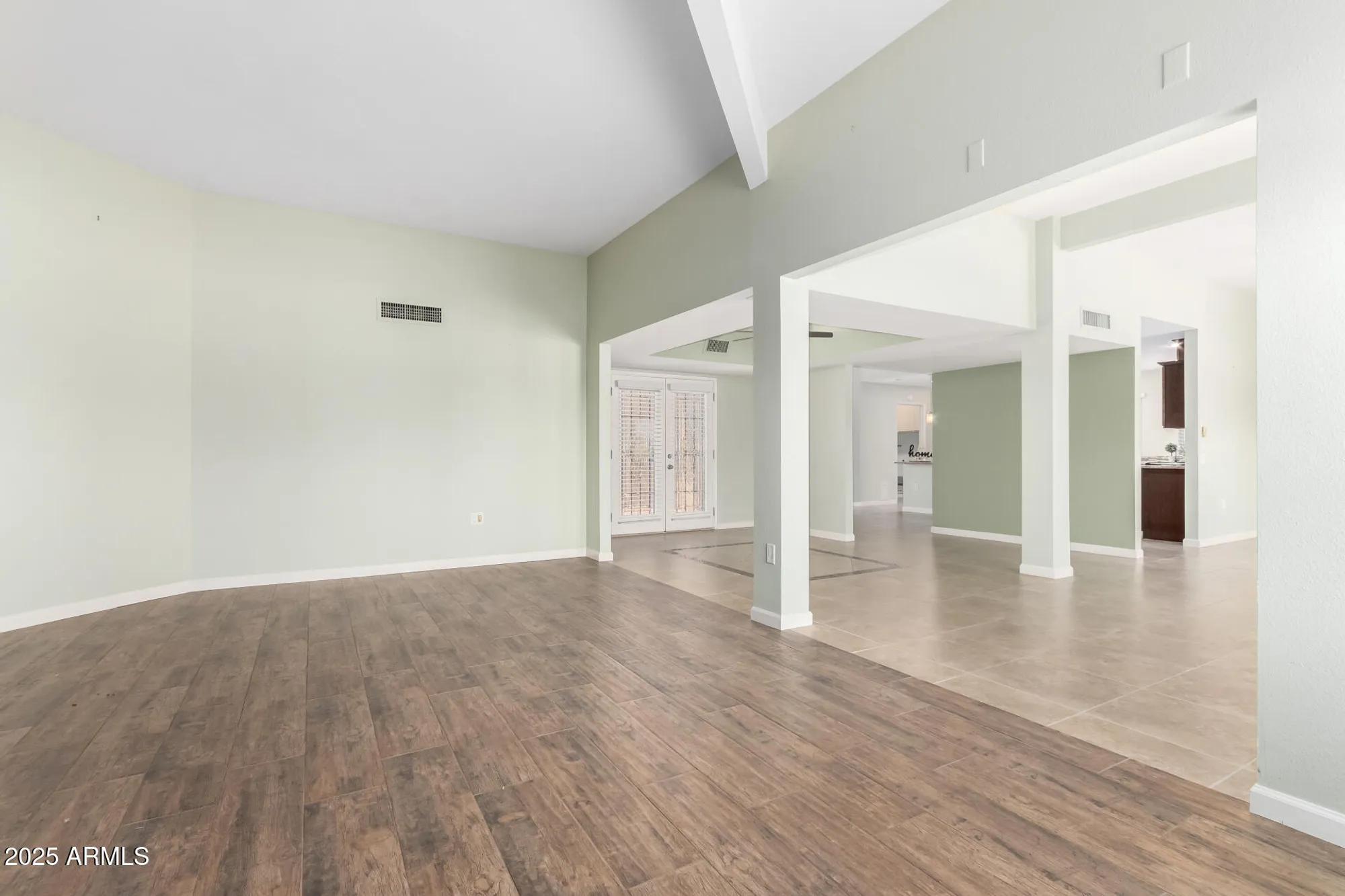 Property Slideshow image 10 of 56 | 11114 w palmeras dr, Sun City, AZ, 85373