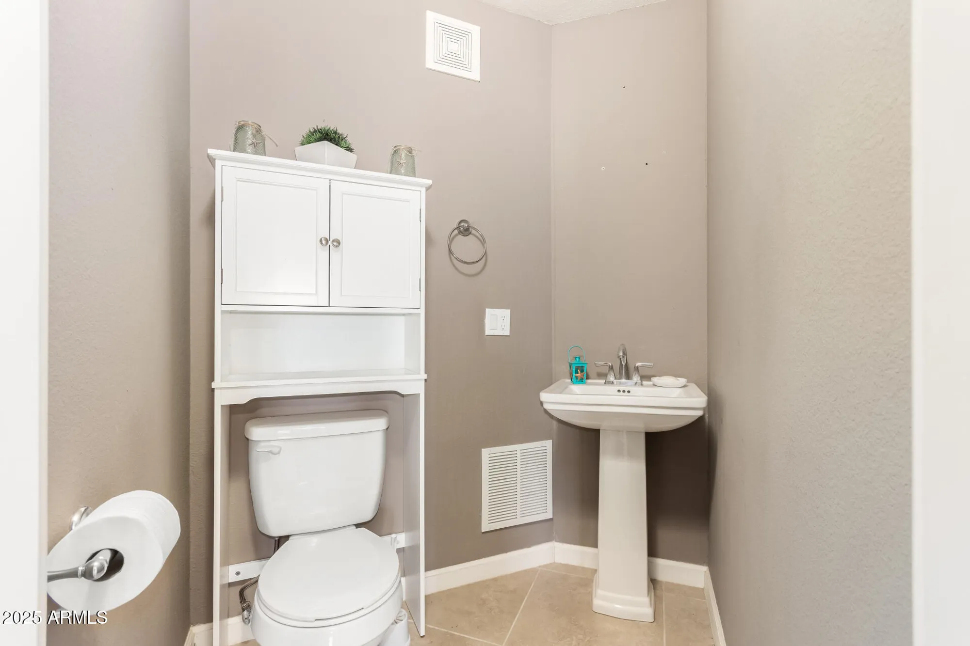 Property Slideshow image 26 of 56 | 11114 w palmeras dr, Sun City, AZ, 85373