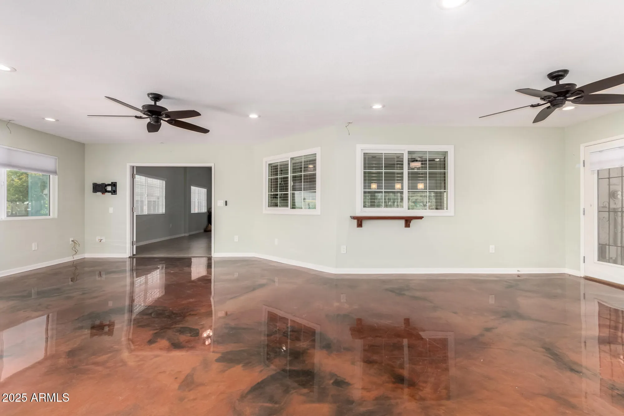 Property Slideshow image 41 of 56 | 11114 w palmeras dr, Sun City, AZ, 85373