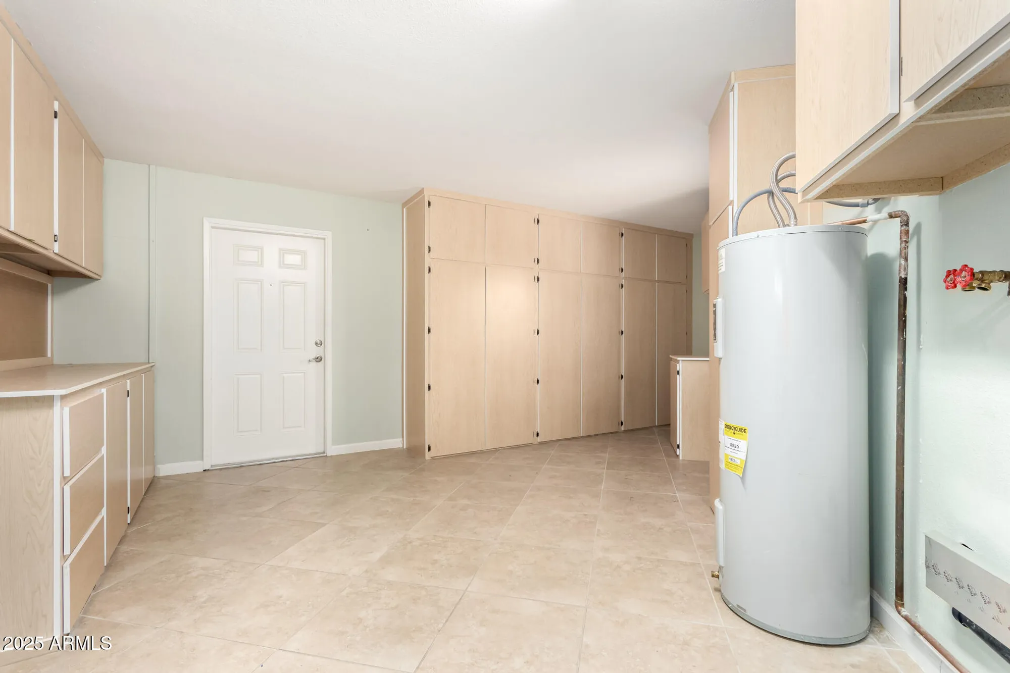 Property Slideshow image 43 of 56 | 11114 w palmeras dr, Sun City, AZ, 85373