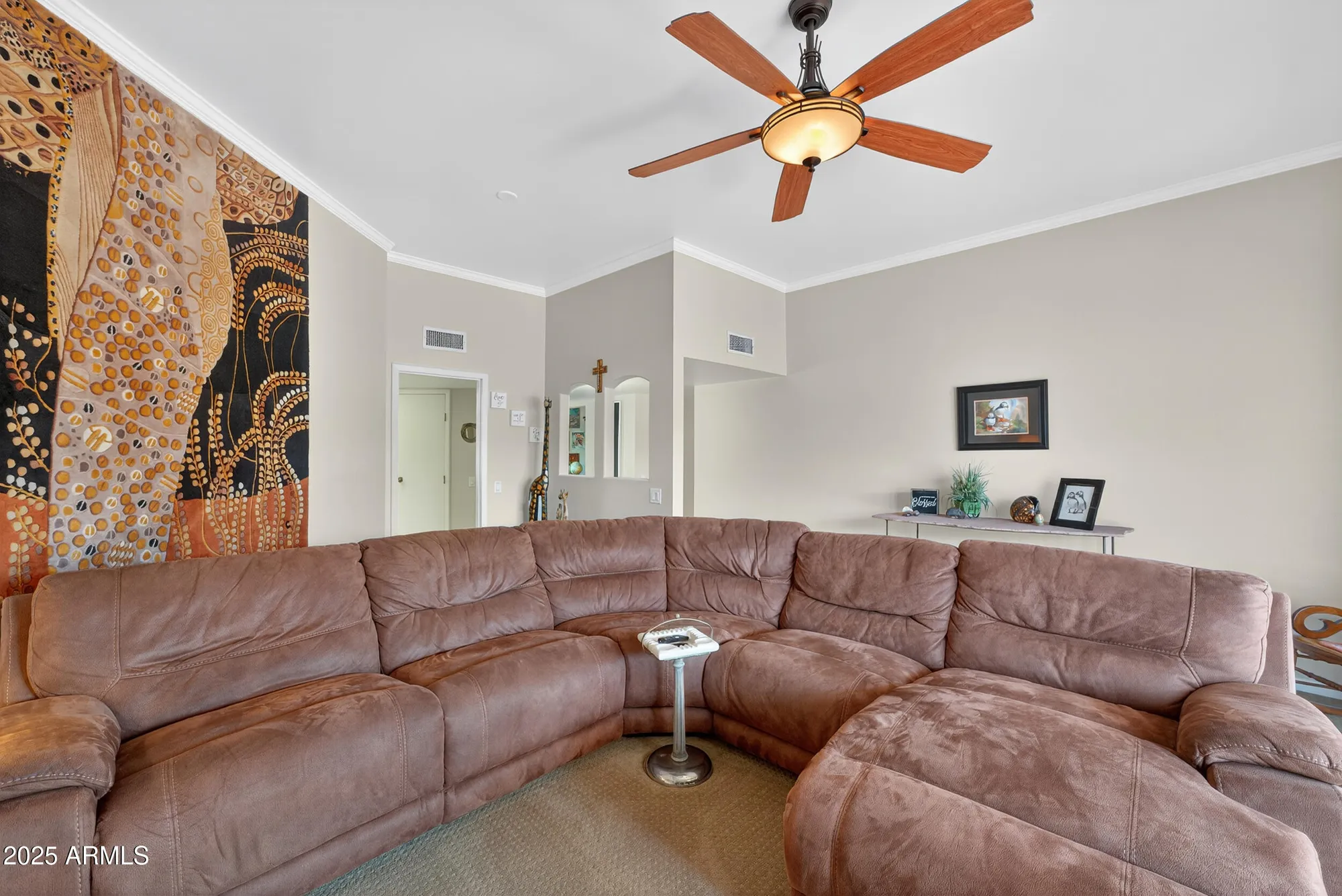 Property Slideshow image 9 of 39 | 10533 w hutton dr, Sun City, AZ, 85351