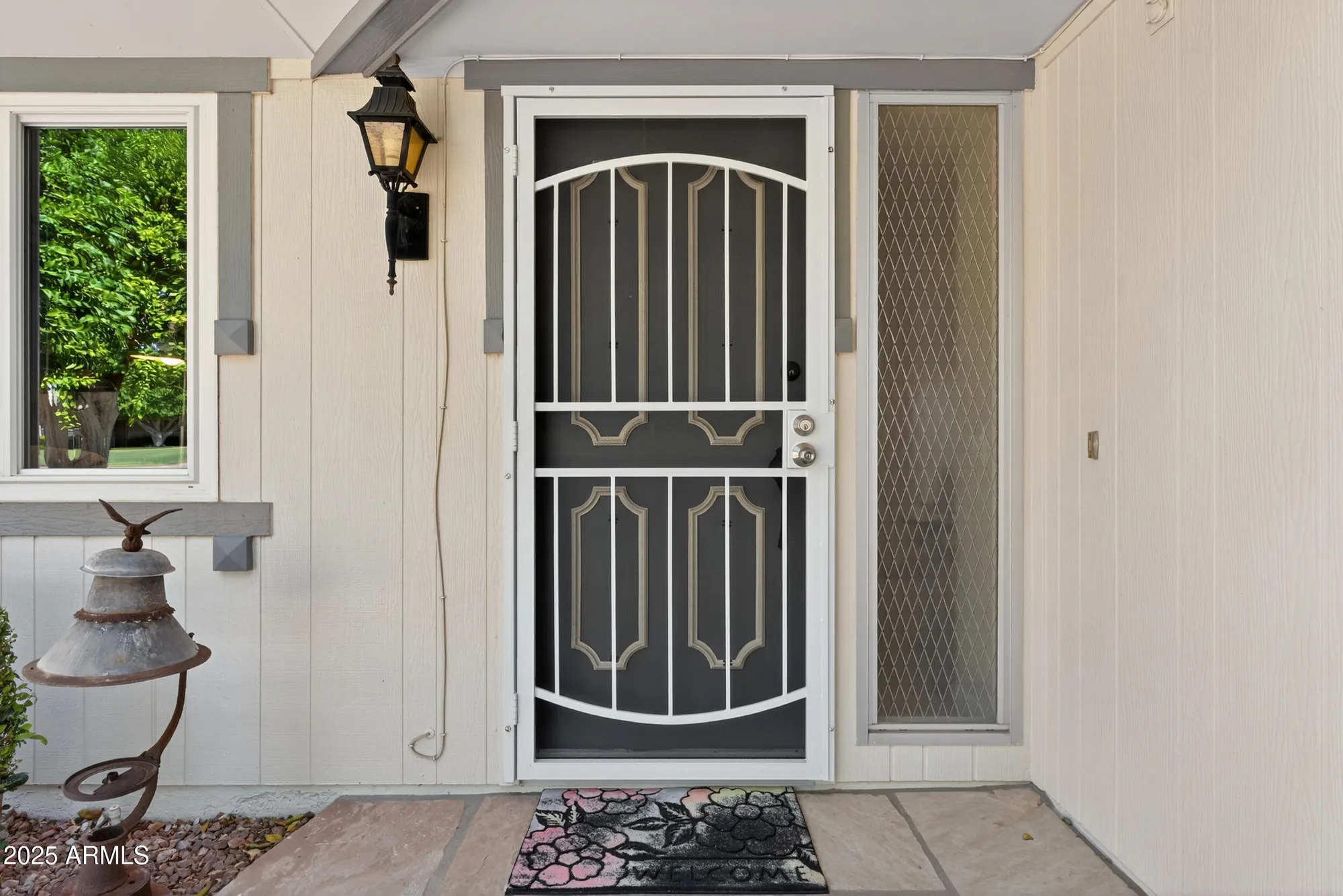 Property Slideshow image 4 of 39 | 10533 w hutton dr, Sun City, AZ, 85351