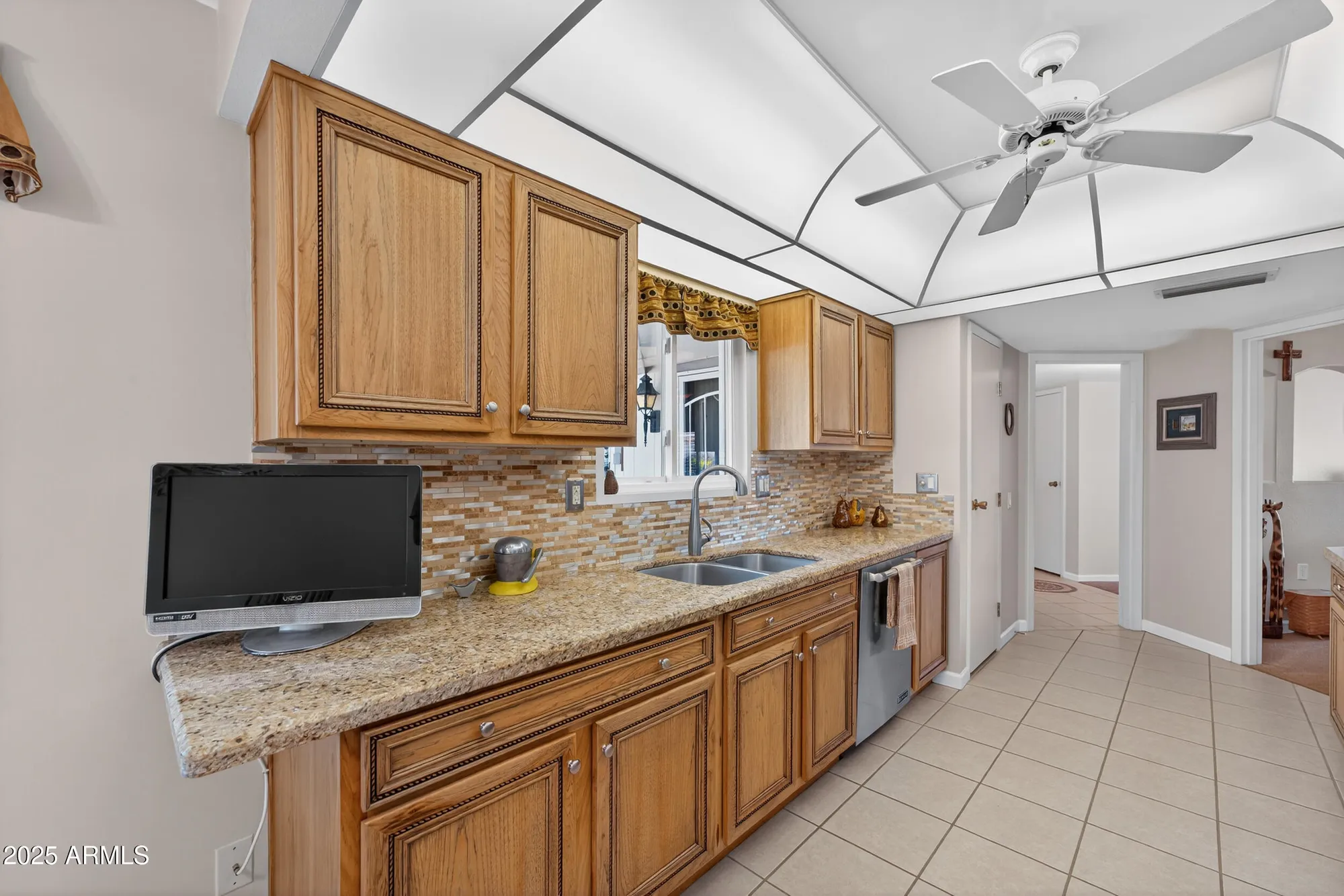 Property Slideshow image 15 of 39 | 10533 w hutton dr, Sun City, AZ, 85351