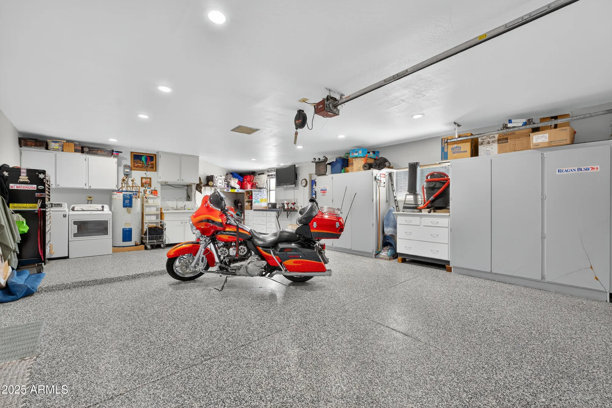 Property Slideshow image 32 of 39 | 10533 w hutton dr, Sun City, AZ, 85351