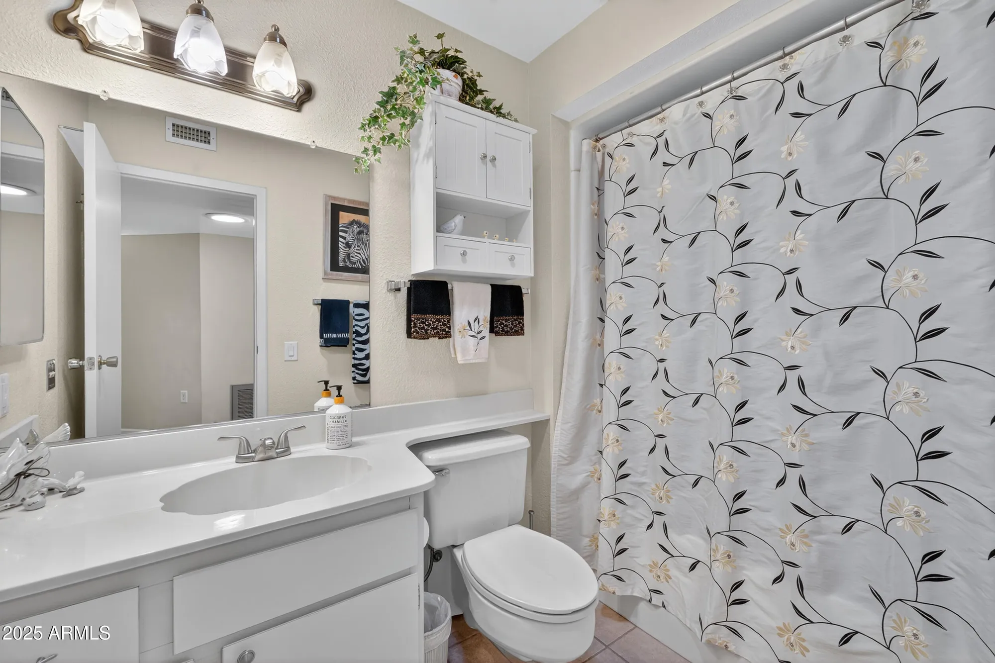 Property Slideshow image 29 of 39 | 10533 w hutton dr, Sun City, AZ, 85351