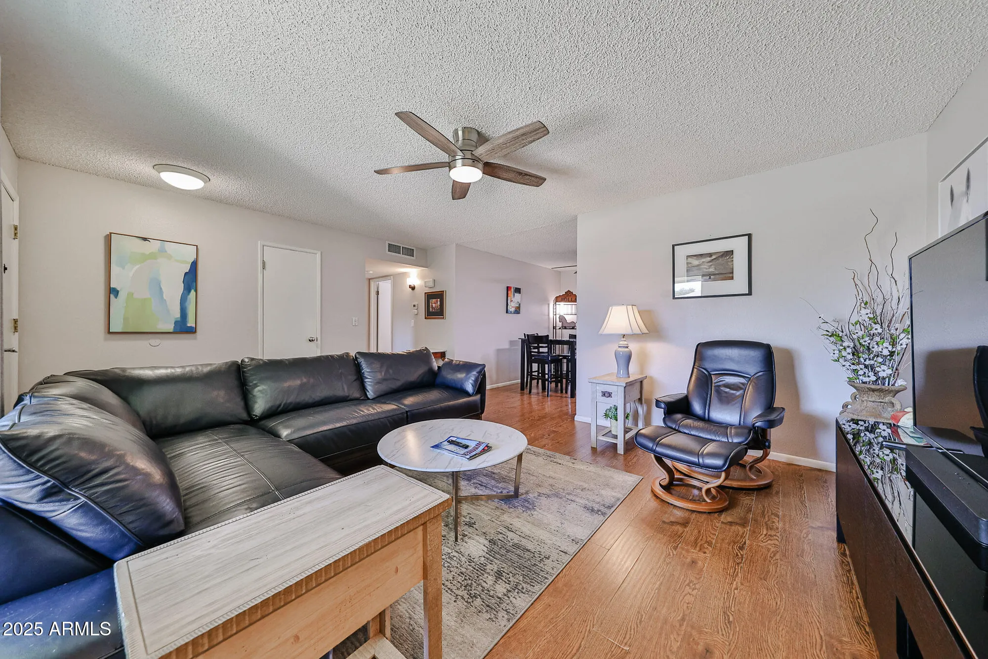 Property Slideshow image 10 of 35 | 10207 w prairie hills cir, Sun City, AZ, 85351