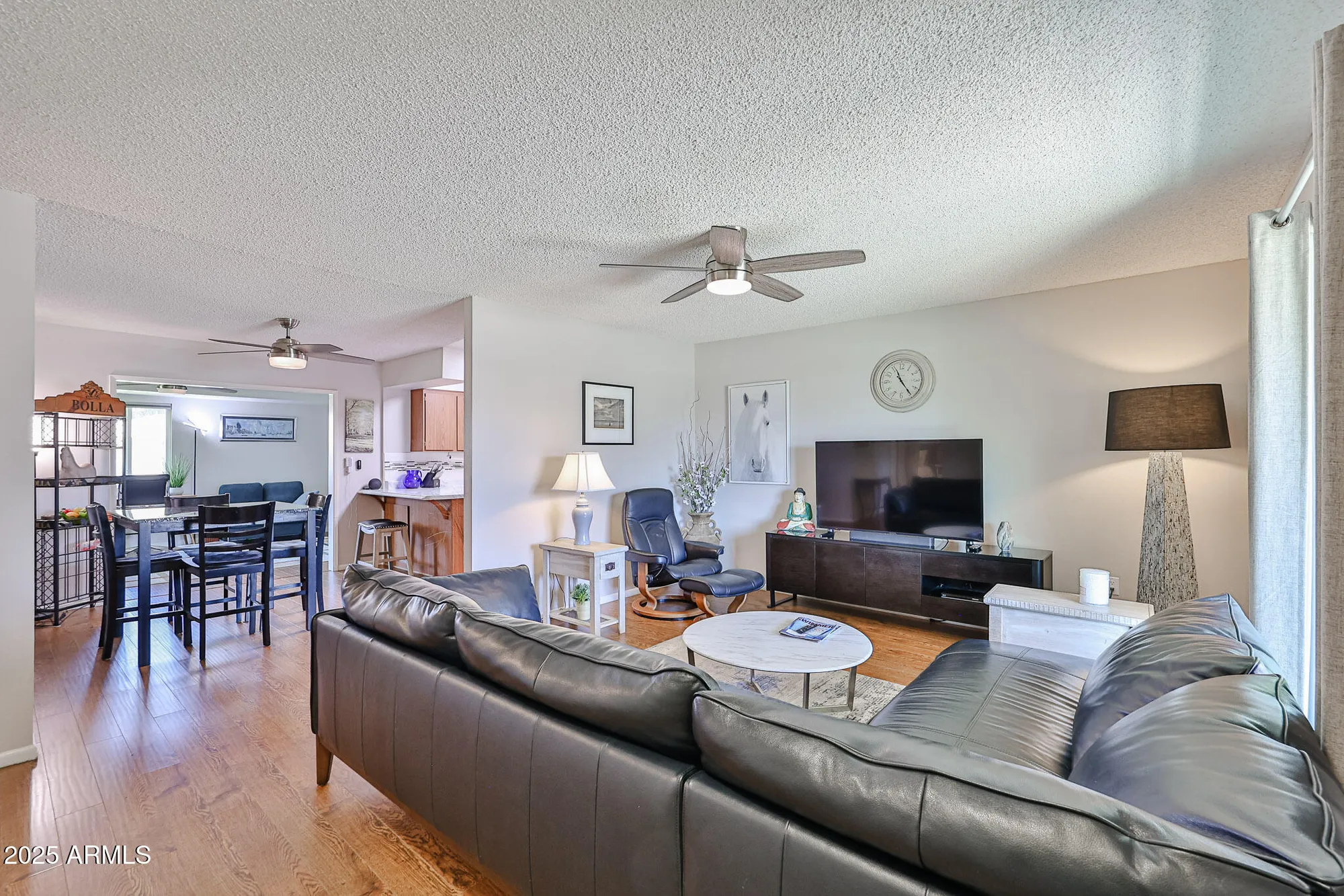 Property Slideshow image 9 of 35 | 10207 w prairie hills cir, Sun City, AZ, 85351