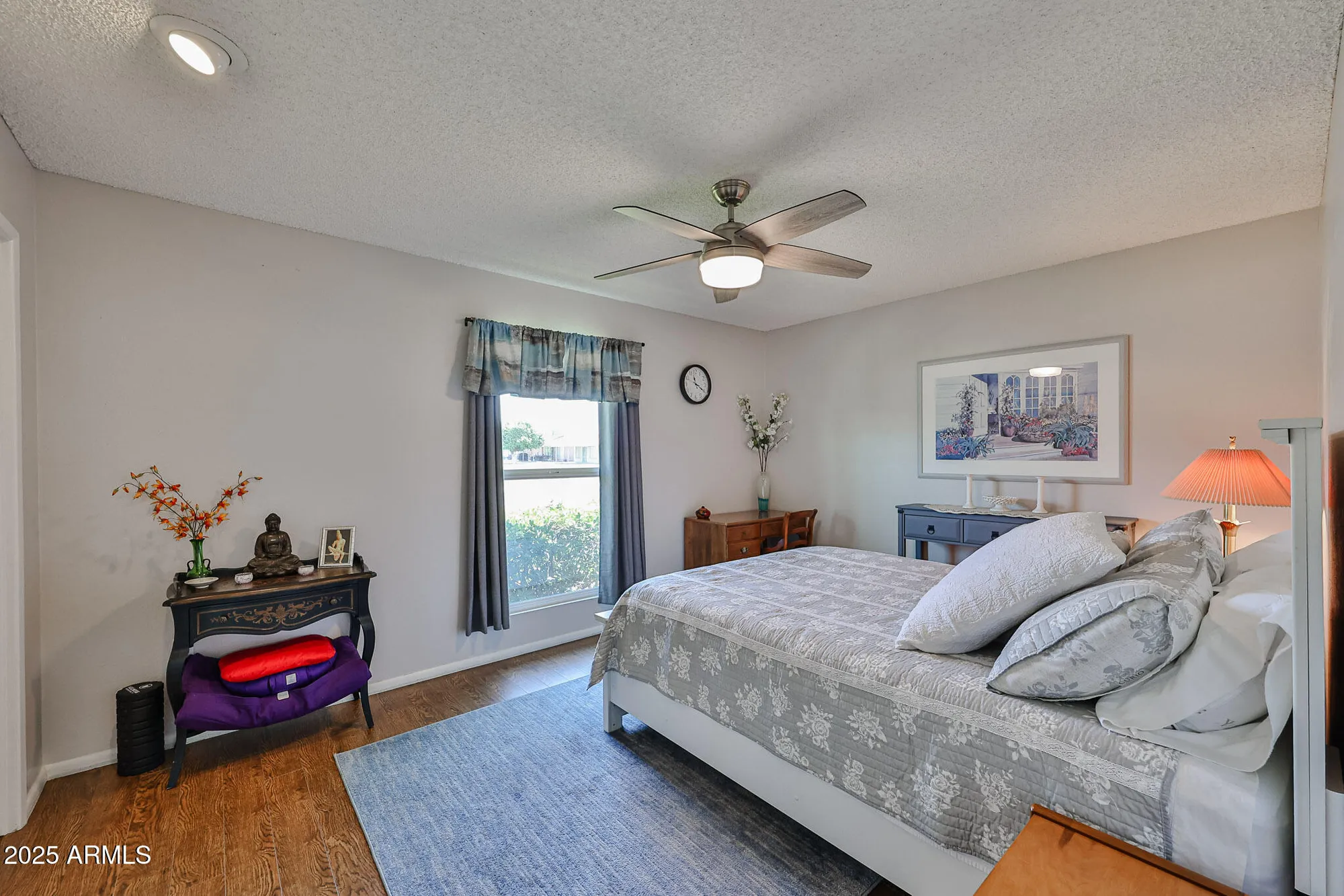 Property Slideshow image 22 of 35 | 10207 w prairie hills cir, Sun City, AZ, 85351