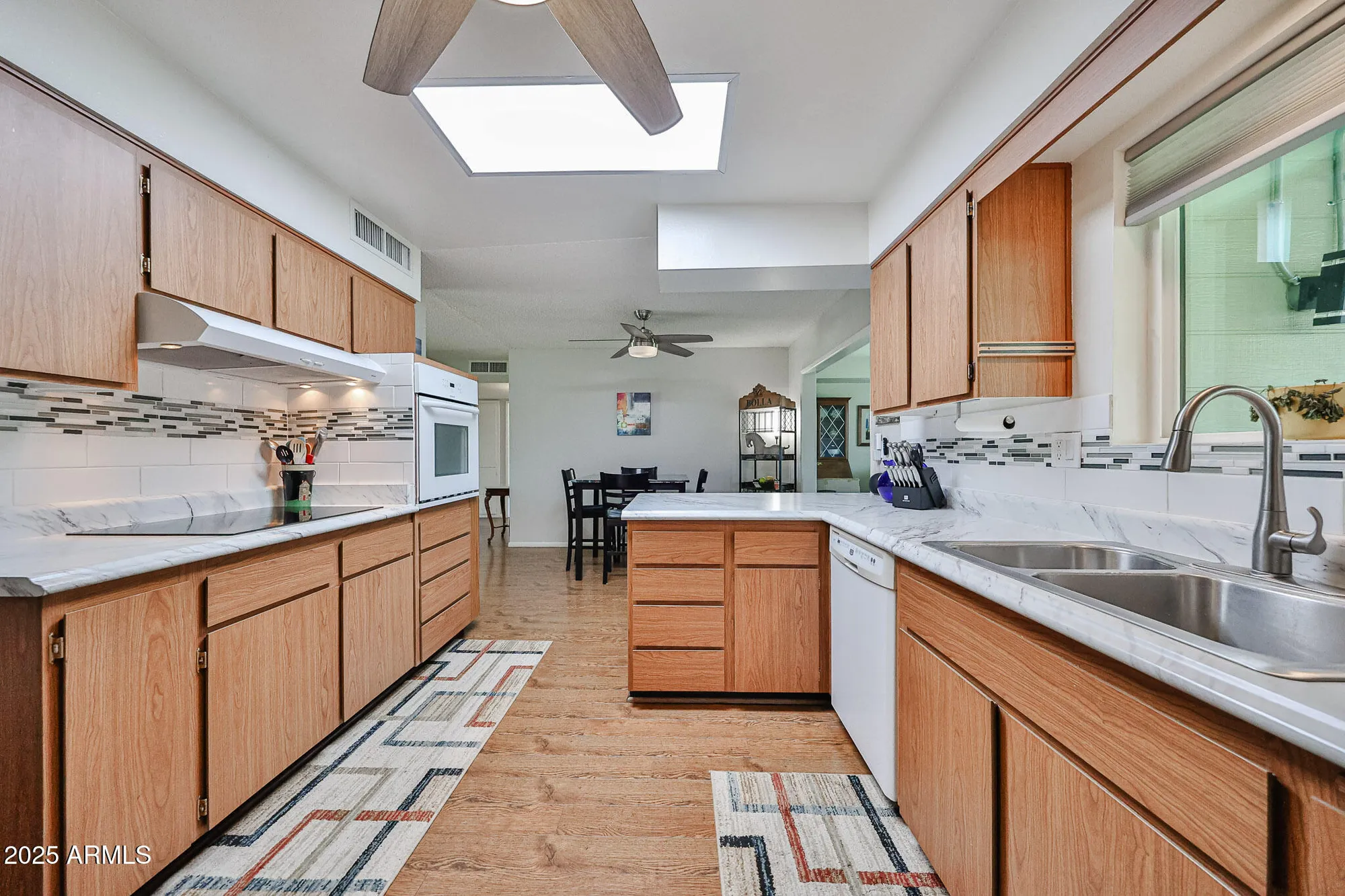 Property Slideshow image 15 of 35 | 10207 w prairie hills cir, Sun City, AZ, 85351