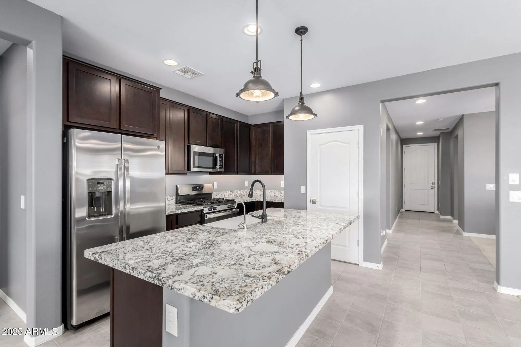 Property Slideshow image 15 of 44 | 17928 w sandalwood dr, Goodyear, AZ, 85338