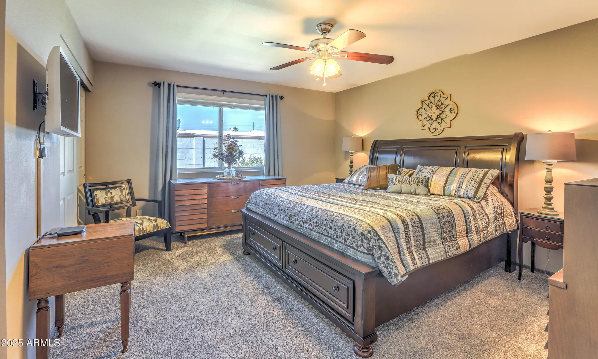 Property Slideshow image 12 of 47 | 7644 e mariposa dr, Scottsdale, AZ, 85251