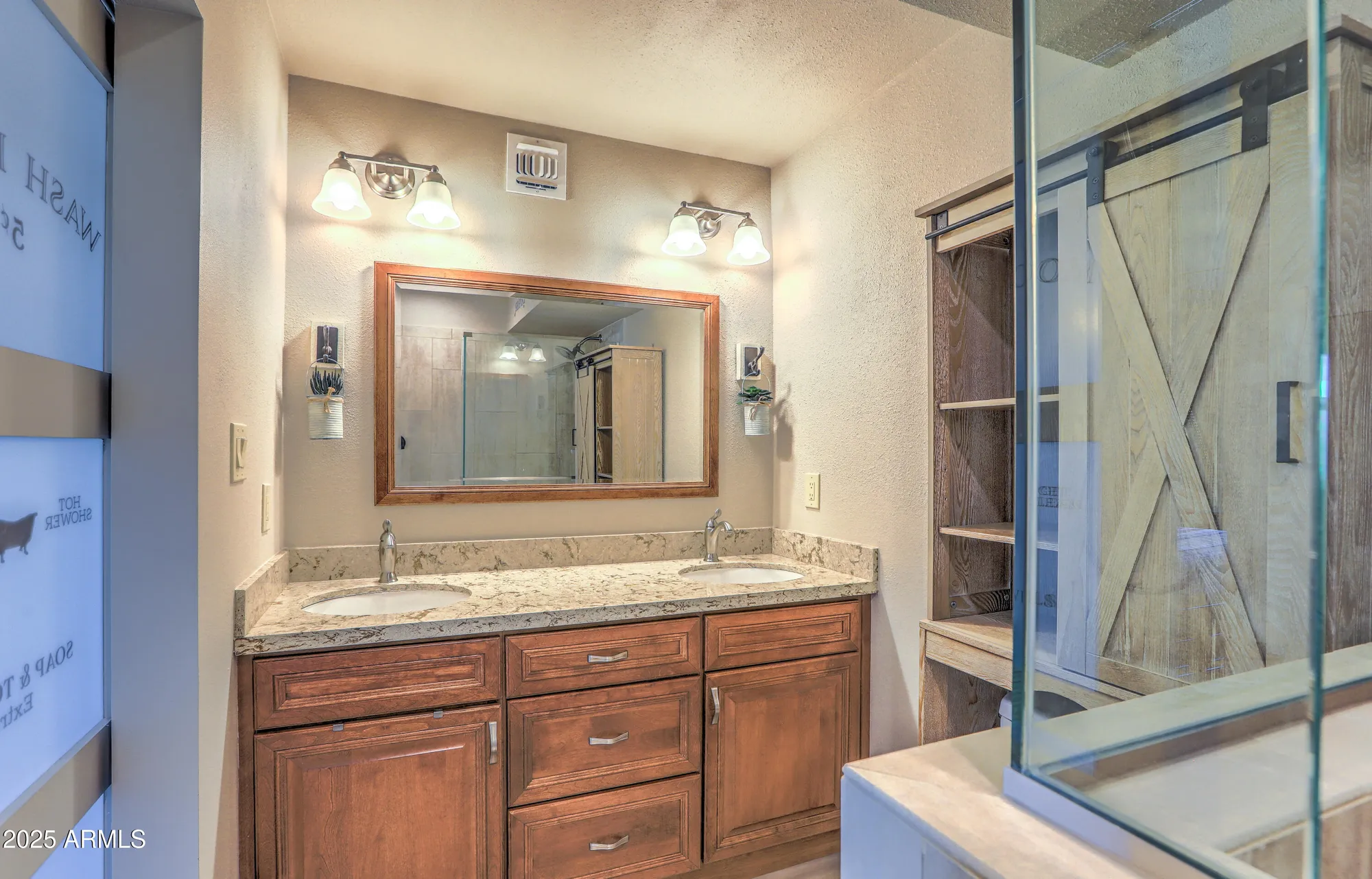 Property Slideshow image 16 of 47 | 7644 e mariposa dr, Scottsdale, AZ, 85251