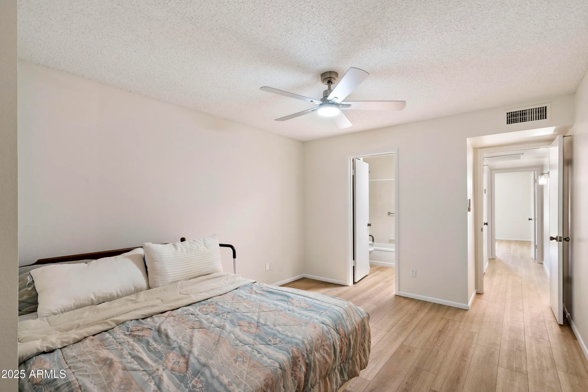 Property Slideshow image 13 of 21 | 26402 s lakemont dr, Sun Lakes, AZ, 85248