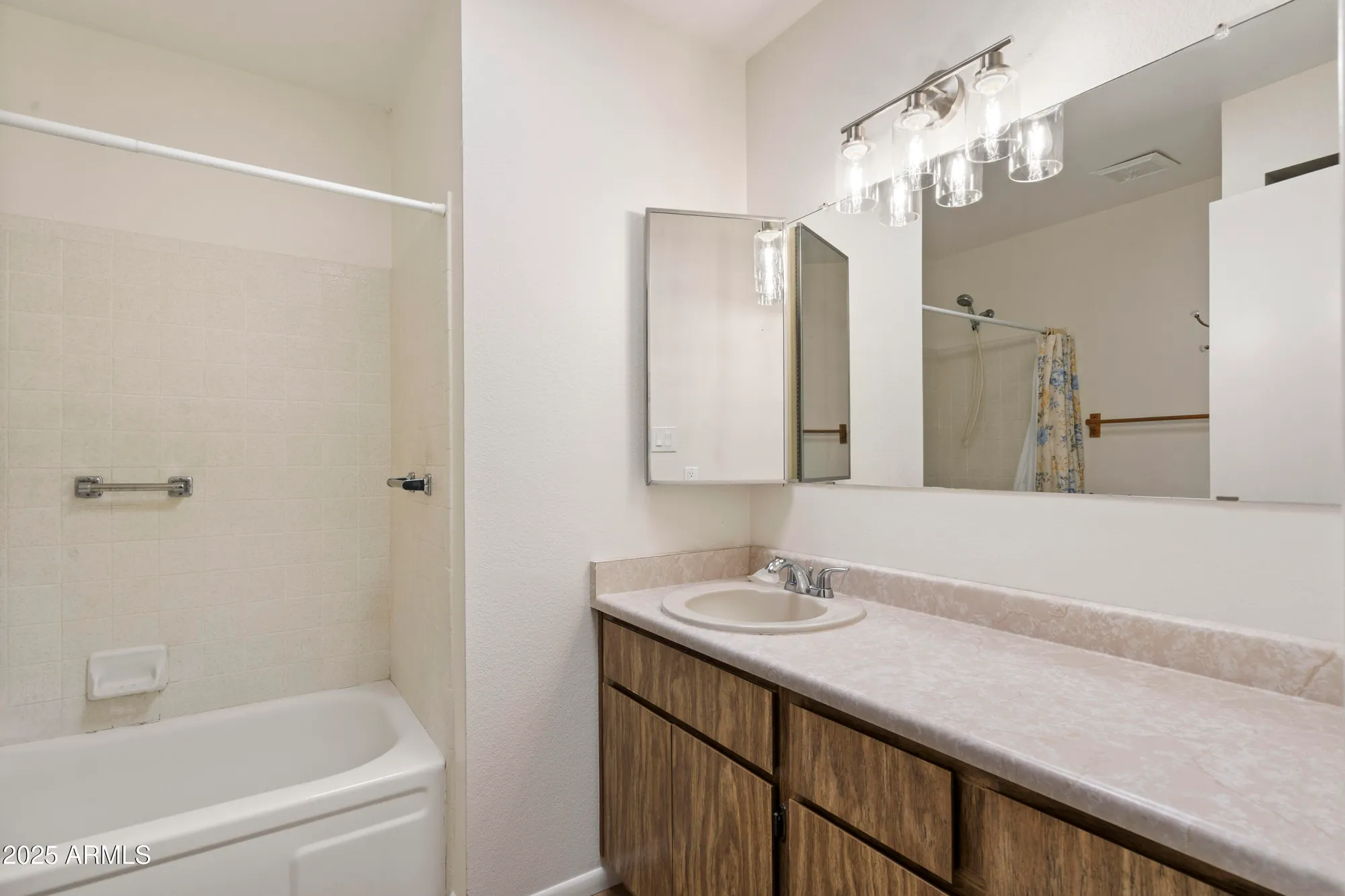 Property Slideshow image 17 of 21 | 26402 s lakemont dr, Sun Lakes, AZ, 85248