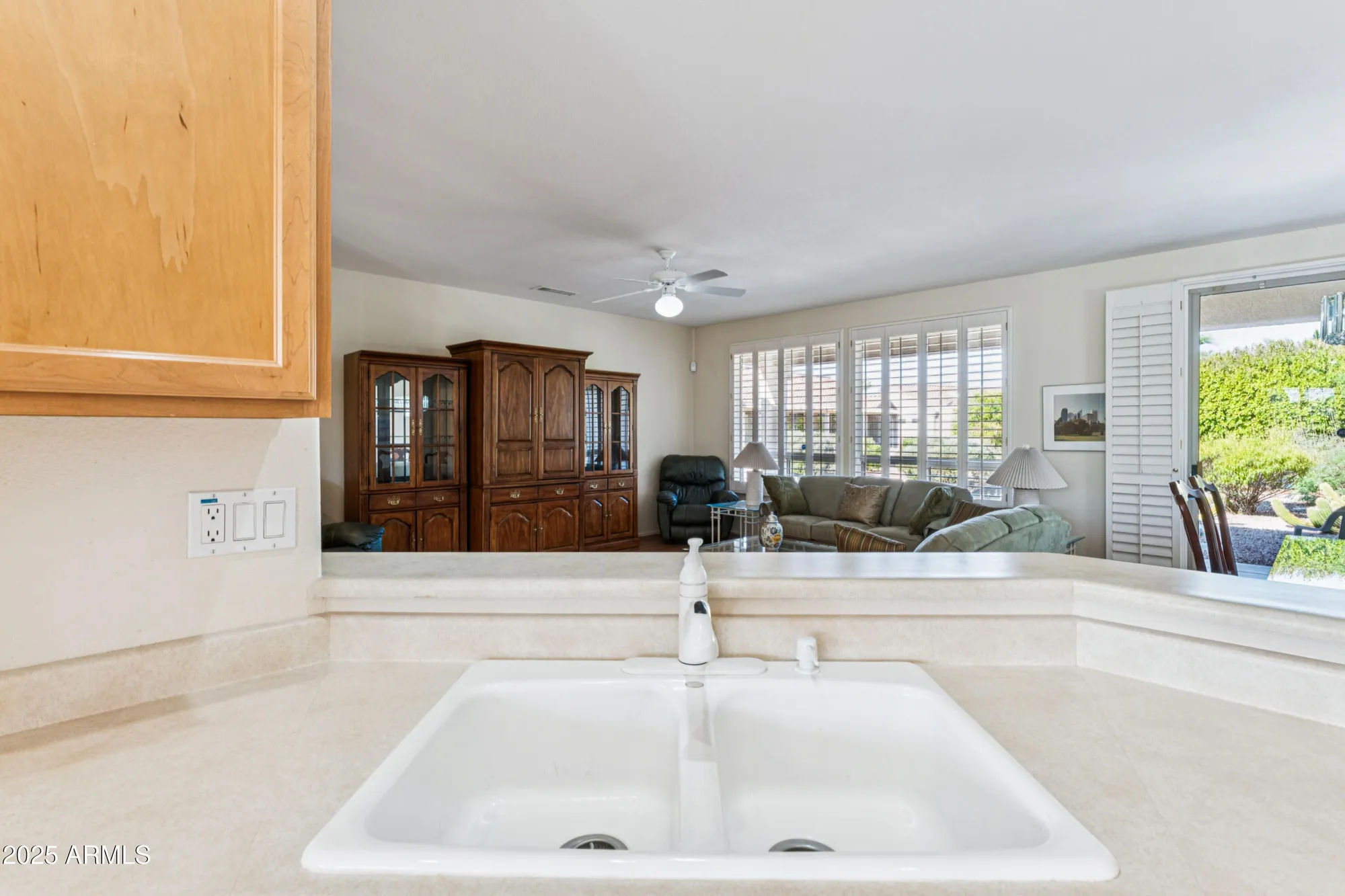 Property Slideshow image 15 of 45 | 19472 n marble canyon ct, Surprise, AZ, 85374