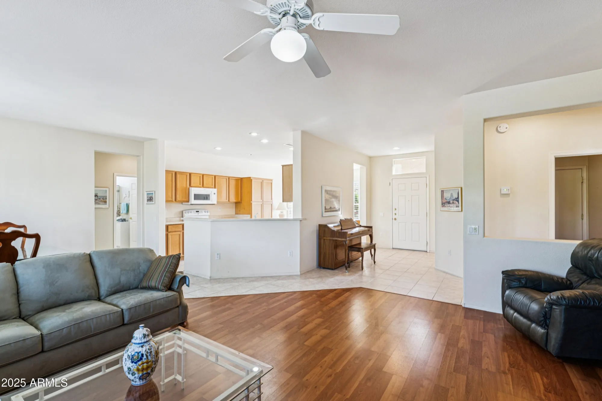 Property Slideshow image 10 of 45 | 19472 n marble canyon ct, Surprise, AZ, 85374