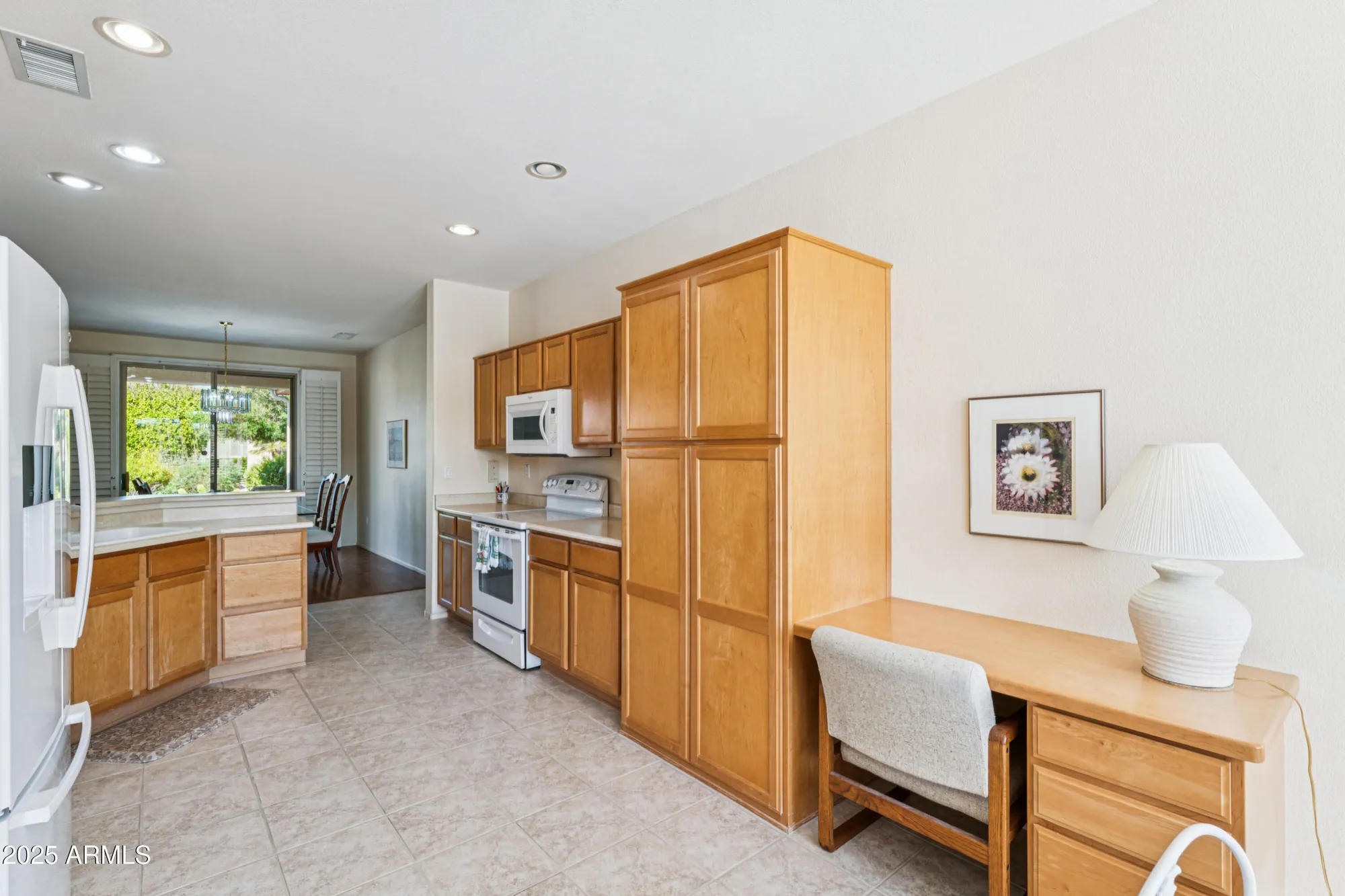 Property Slideshow image 17 of 45 | 19472 n marble canyon ct, Surprise, AZ, 85374