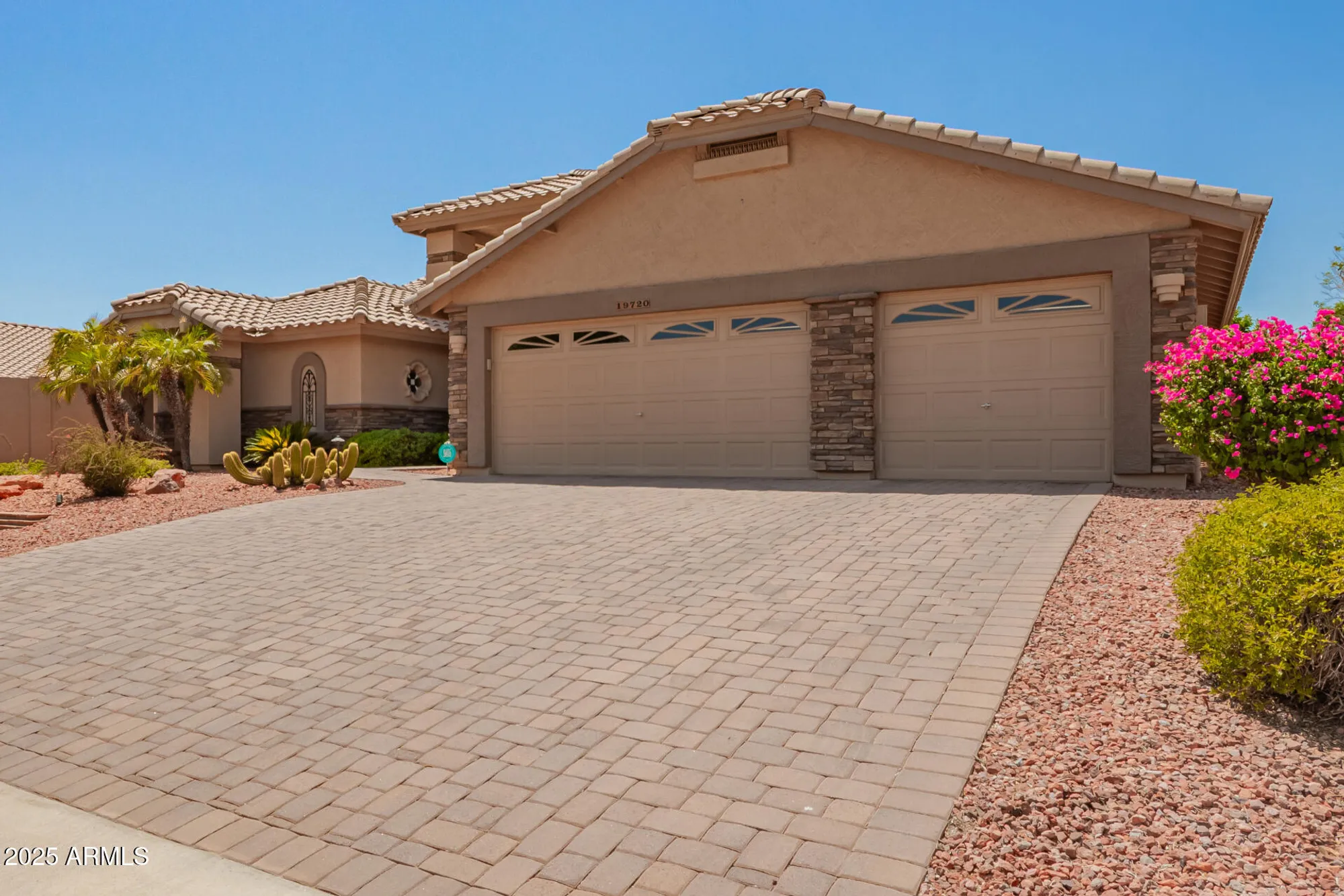Property Slideshow image 32 of 42 | 19720 n 83rd dr, Peoria, AZ, 85382