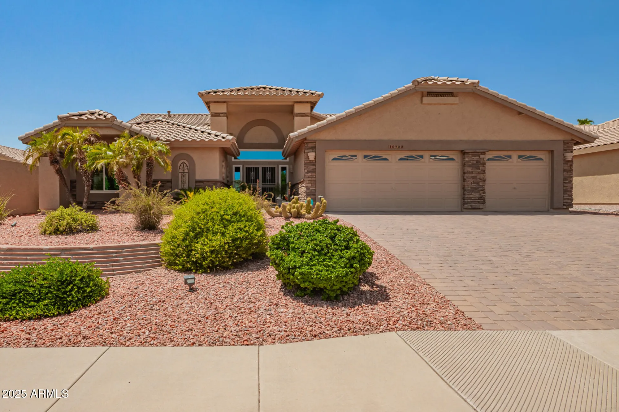 Property Slideshow image 2 of 42 | 19720 n 83rd dr, Peoria, AZ, 85382