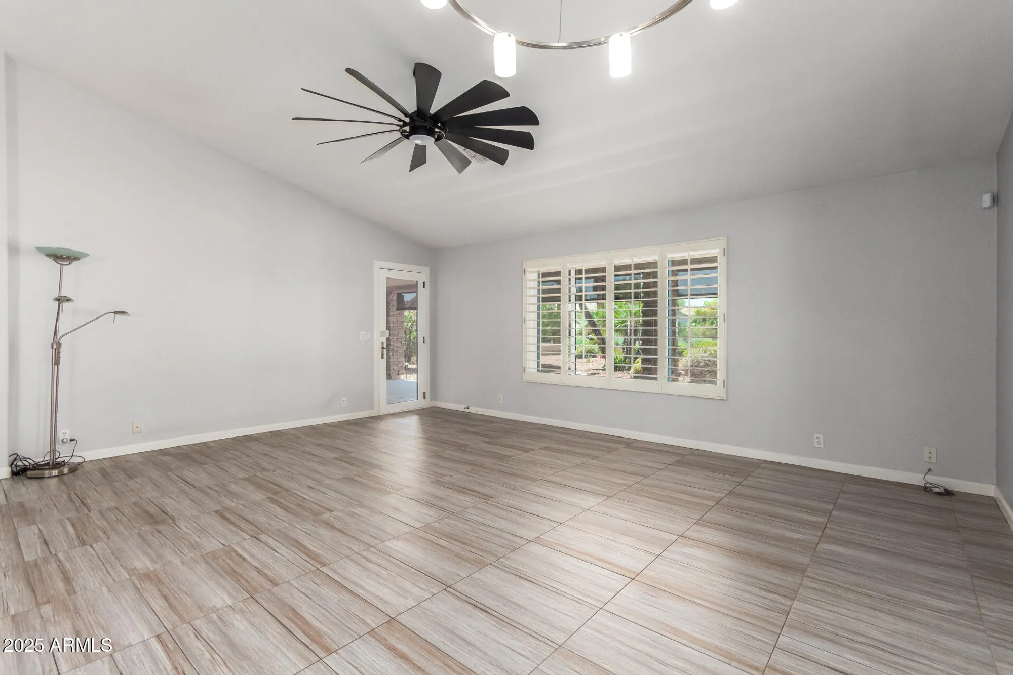 Property Slideshow image 9 of 42 | 19720 n 83rd dr, Peoria, AZ, 85382