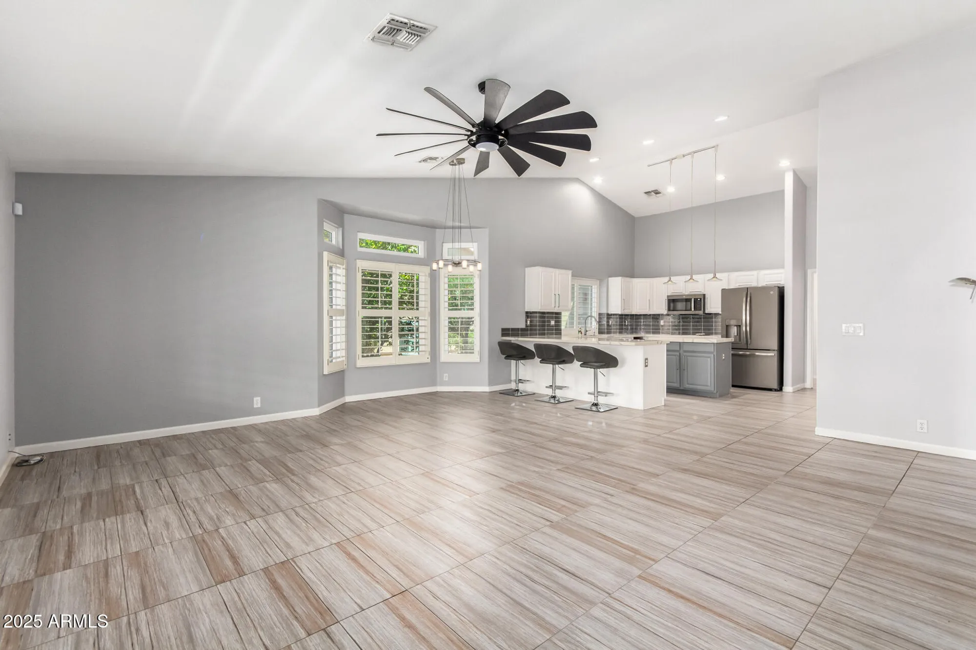 Property Slideshow image 10 of 42 | 19720 n 83rd dr, Peoria, AZ, 85382