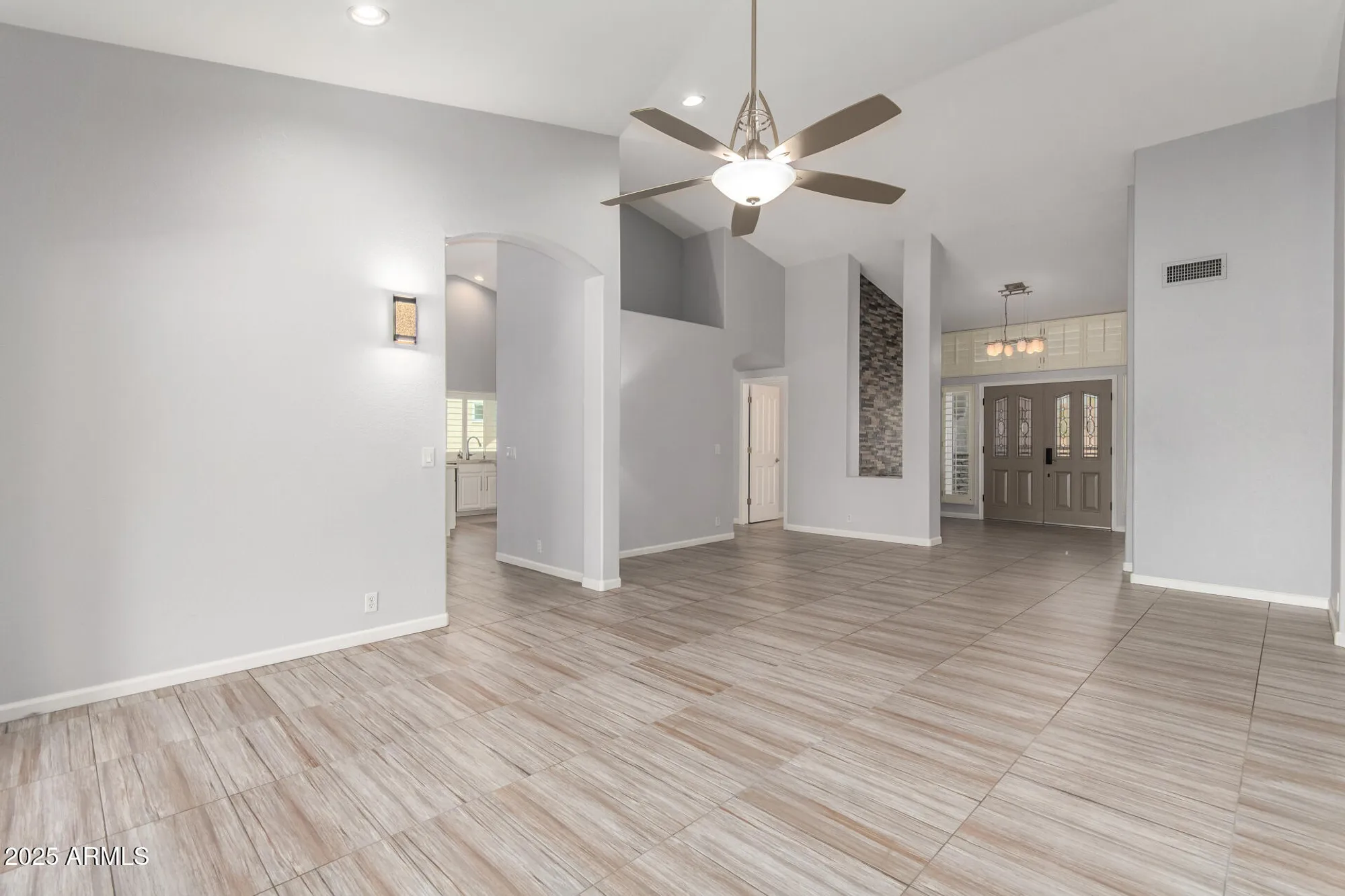 Property Slideshow image 7 of 42 | 19720 n 83rd dr, Peoria, AZ, 85382