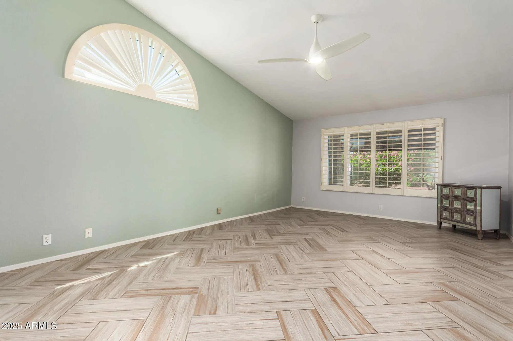 Property Slideshow image 17 of 42 | 19720 n 83rd dr, Peoria, AZ, 85382