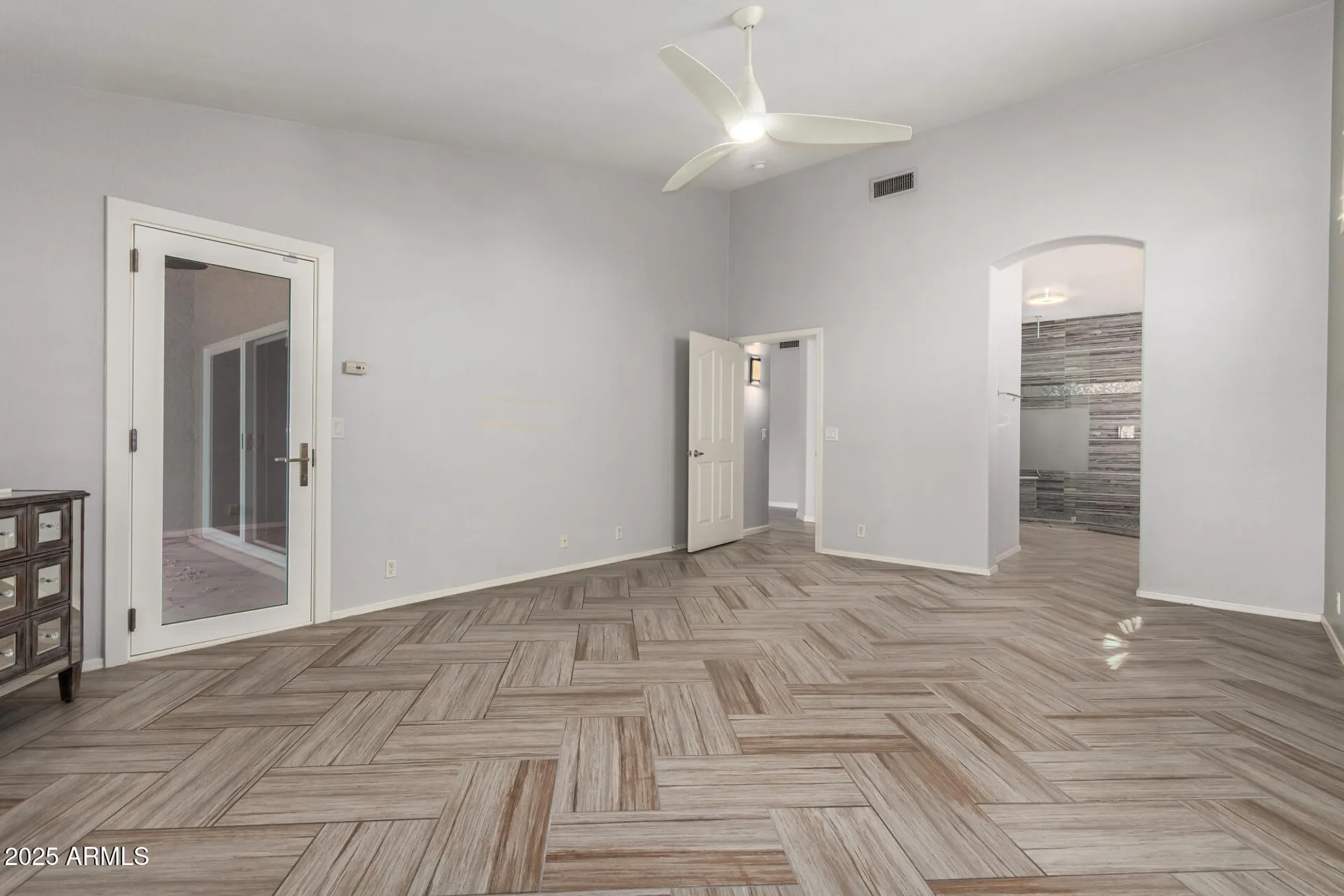 Property Slideshow image 19 of 42 | 19720 n 83rd dr, Peoria, AZ, 85382