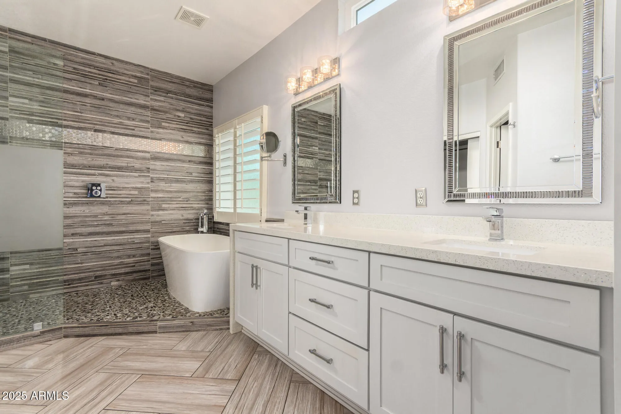 Property Slideshow image 20 of 42 | 19720 n 83rd dr, Peoria, AZ, 85382