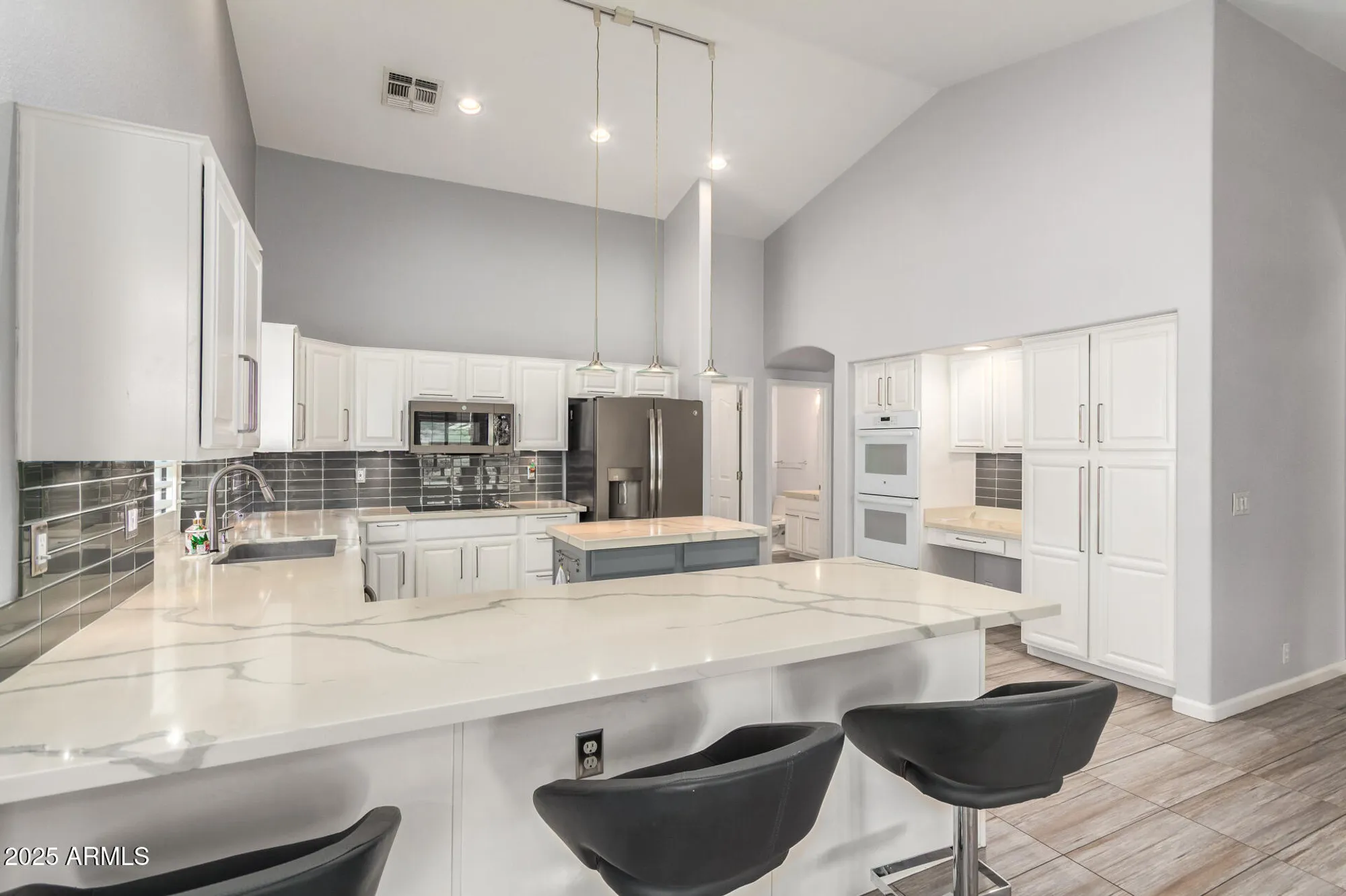 Property Slideshow image 12 of 42 | 19720 n 83rd dr, Peoria, AZ, 85382